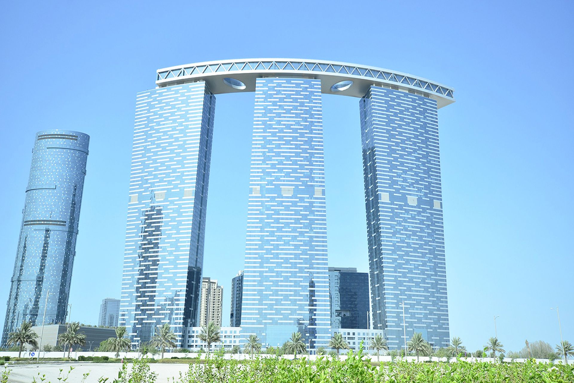 Prime Location | High Flr. Ready to Move 3BR+Maids