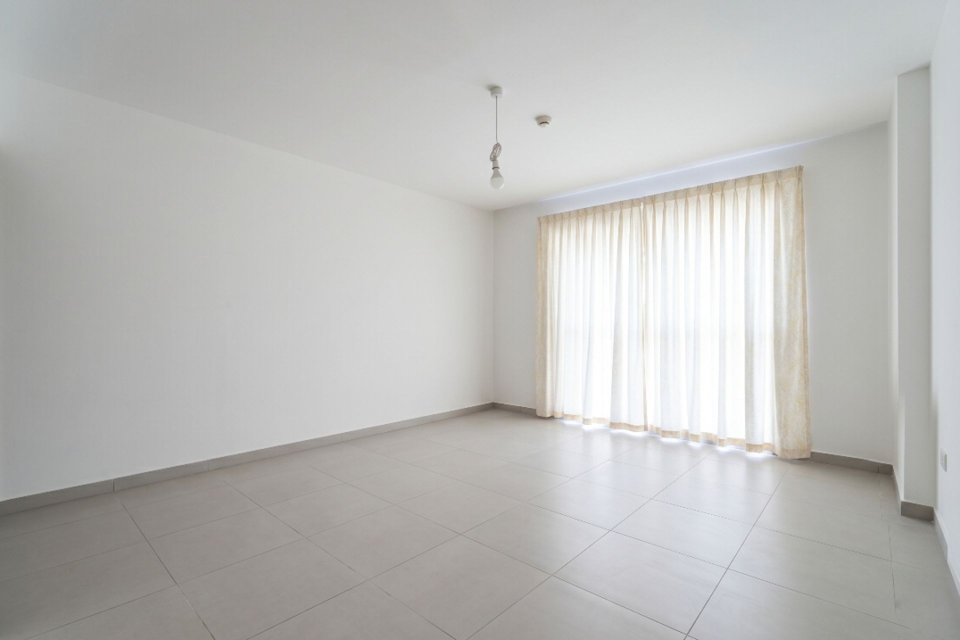 Spacious | Vacant 3BR Townhouse | Prime Location
