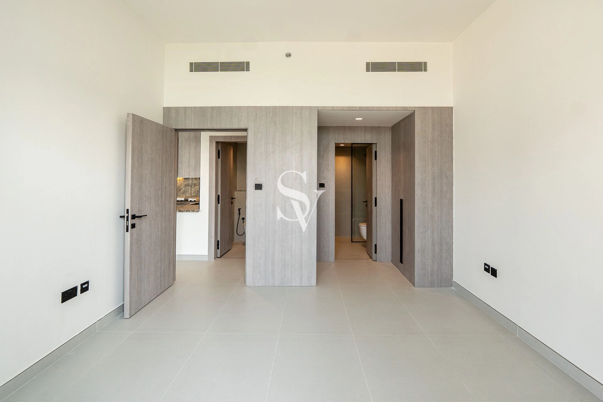 Ready to Move | Semi Furnished | Front View