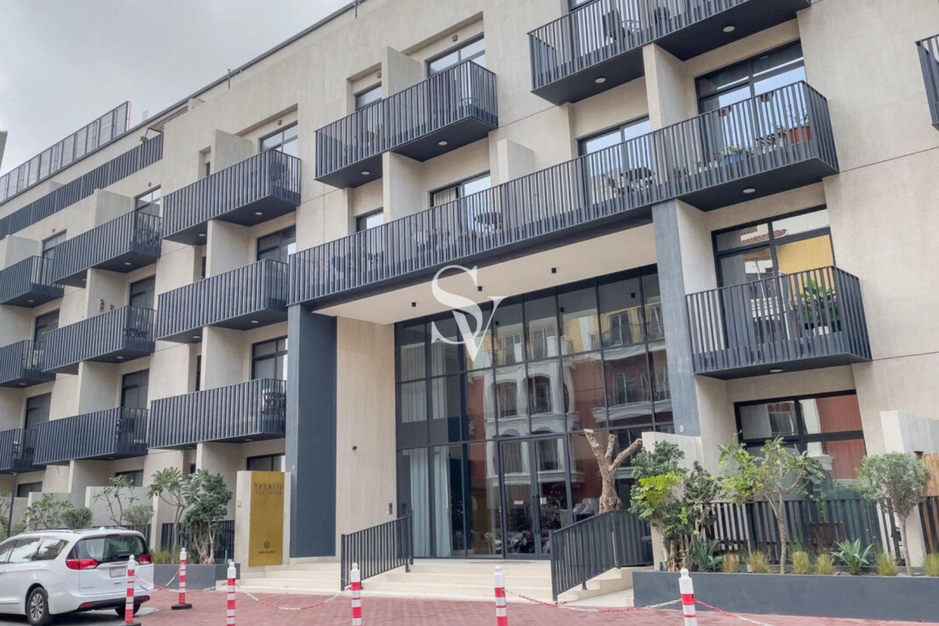 Fully Furnished | Community View | No Agents