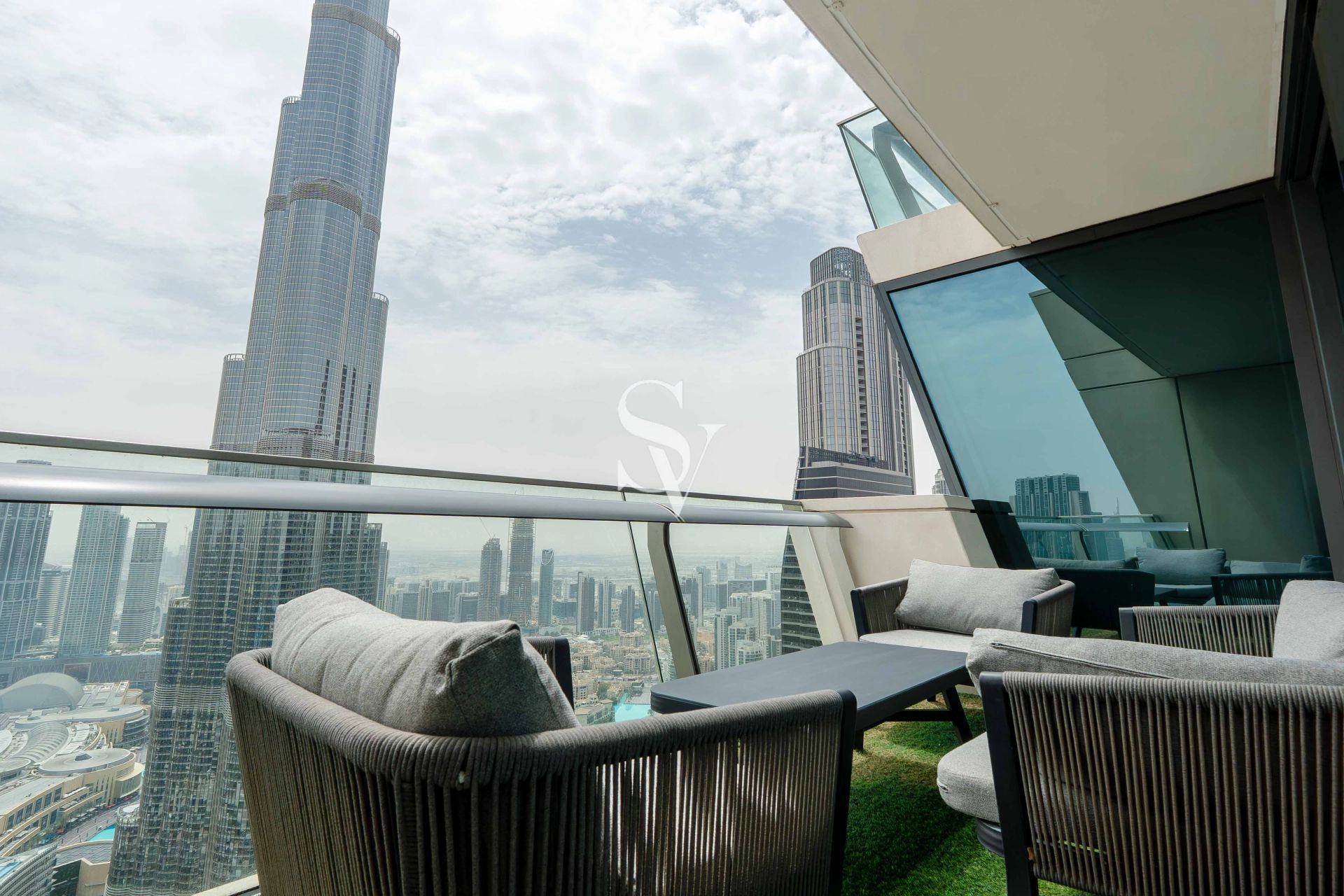 Fully Furnished | High Floor | Exclusive