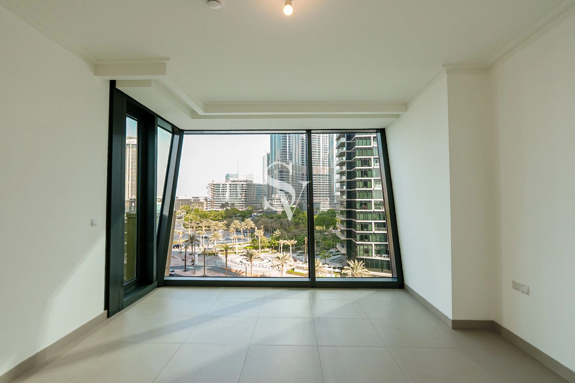 Motivated Seller | Burj Khalifa View | Vacant