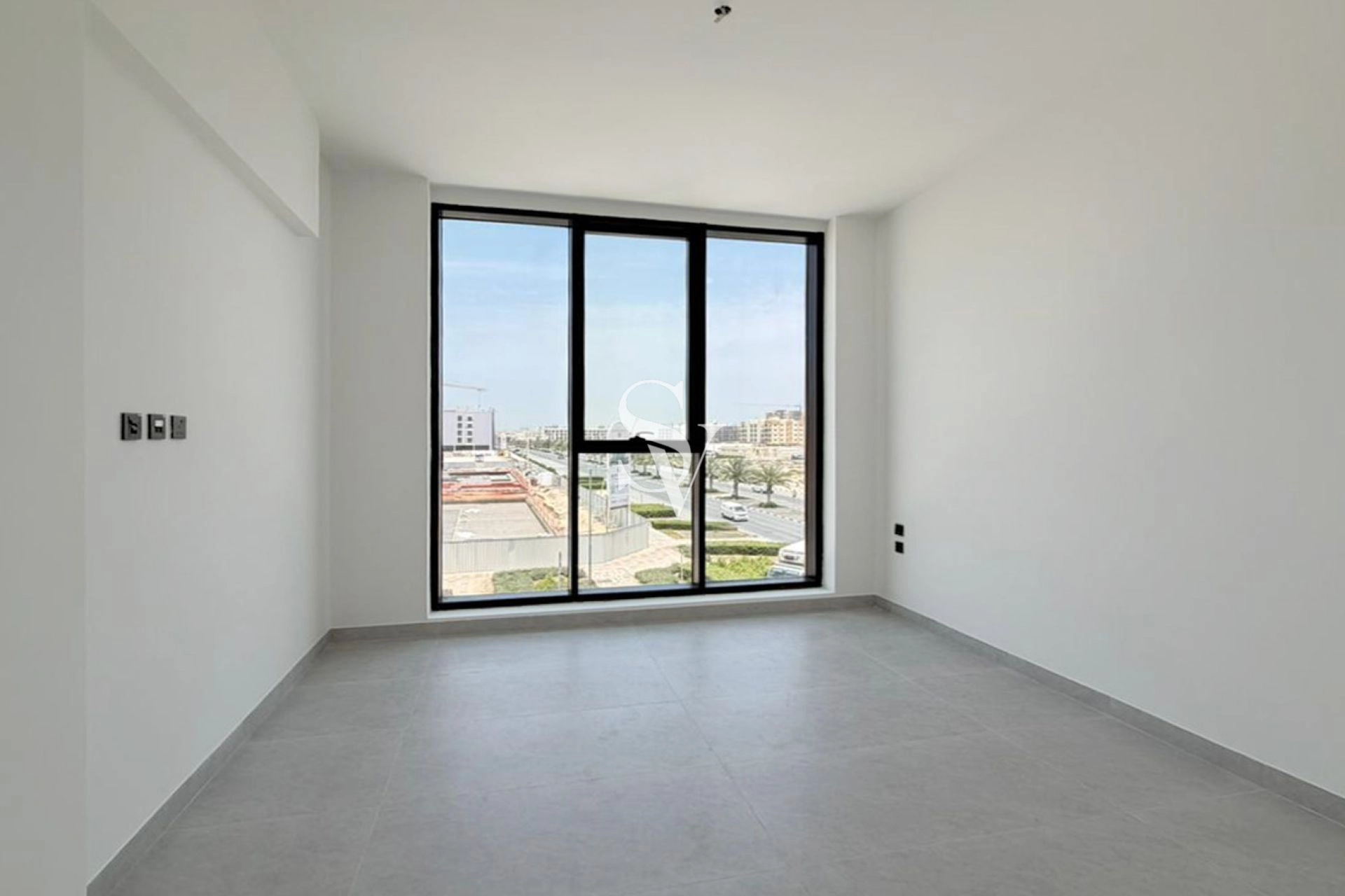 Closed Kitchen | Massive Layout | Storage Room