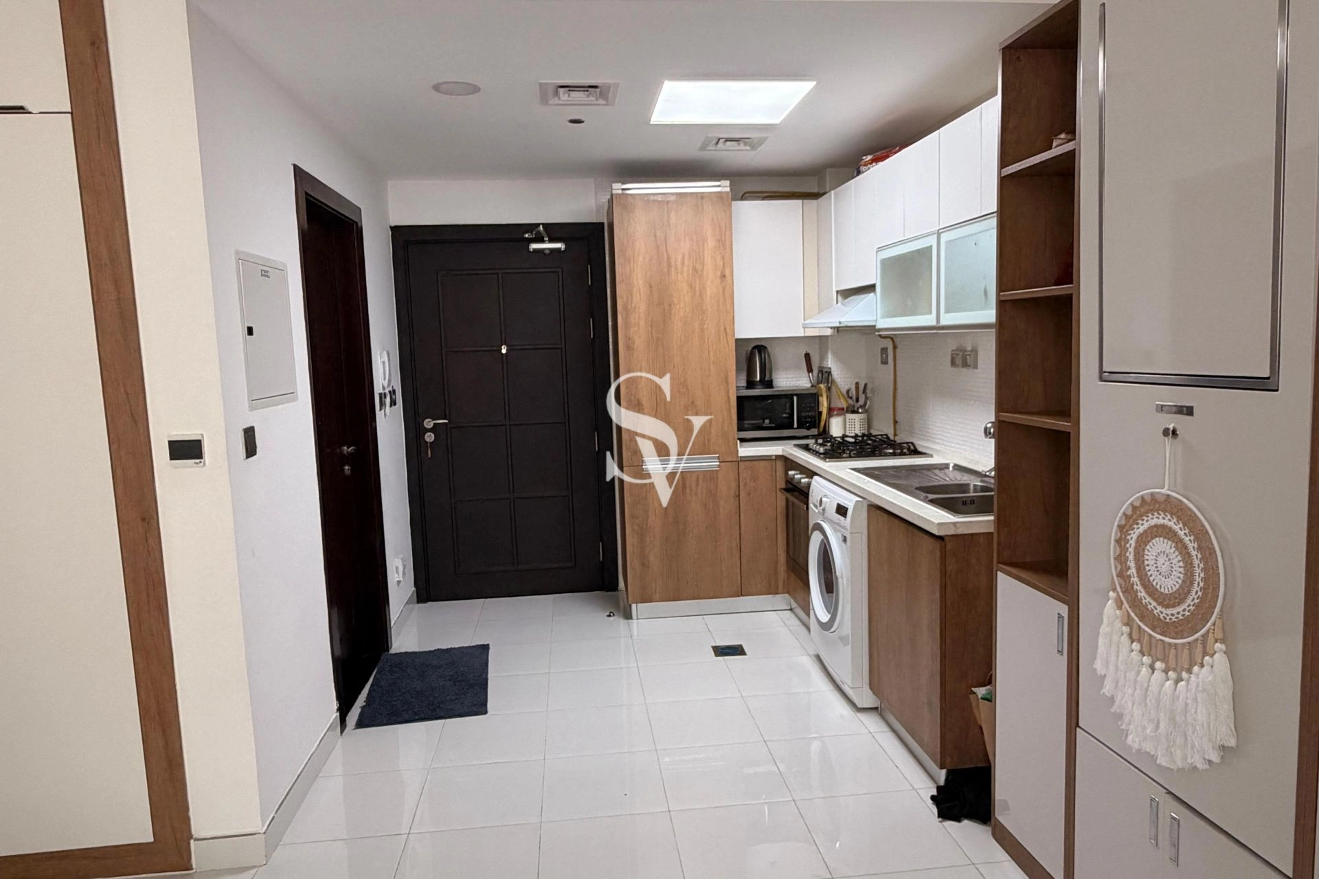 FULLY FURNISHED | VACANT | OPEN VIEW