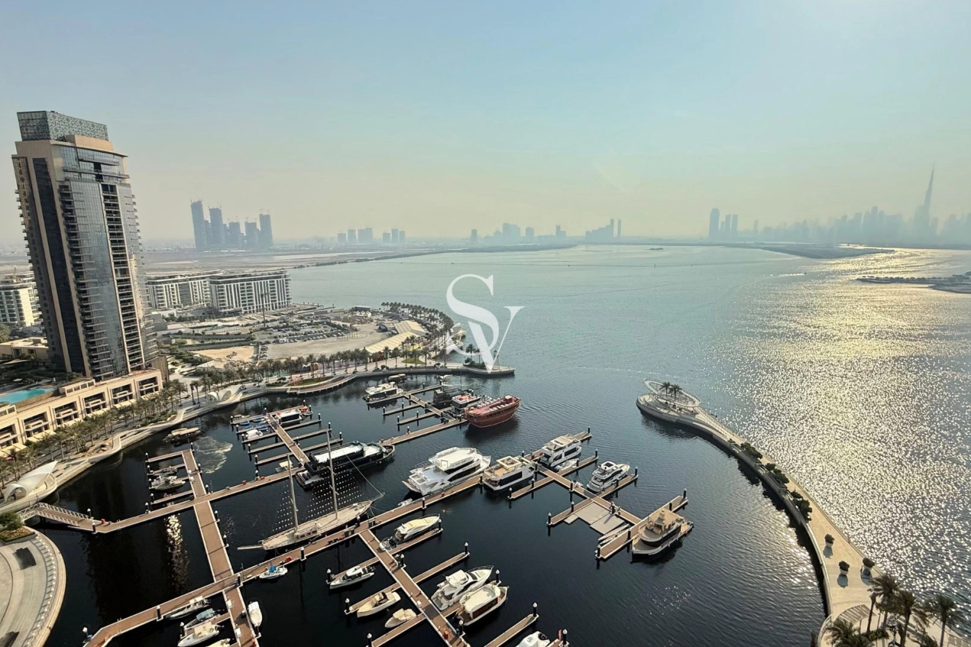 High Floor | Corner unit | Water and Burj View