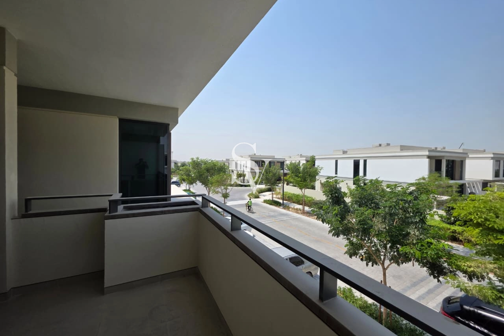 Exquisite 5BR Park and Pool Villa in Tilal Al Ghaf