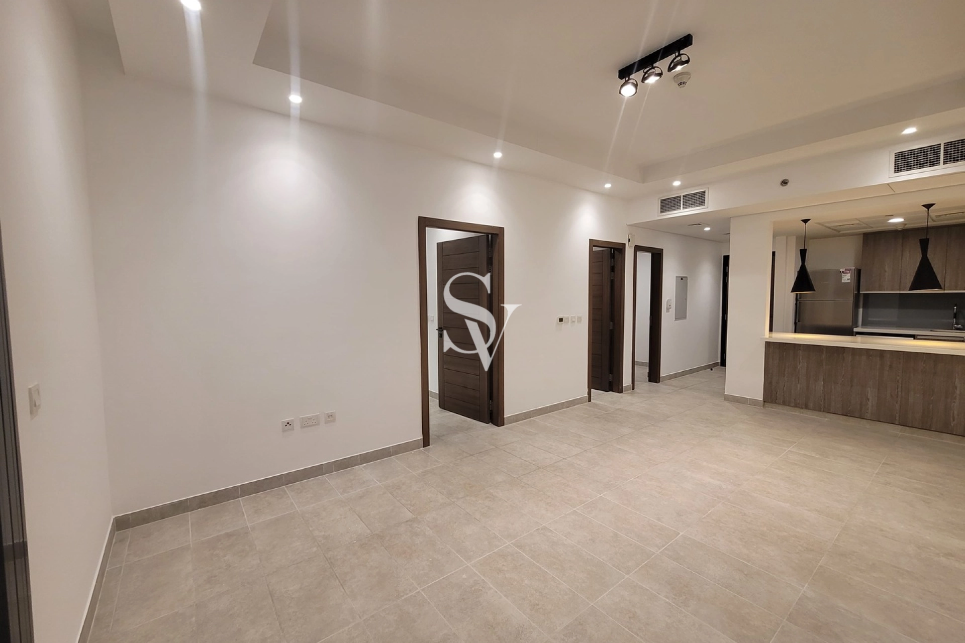 White Goods | Maids | Low Floor | Near Exit