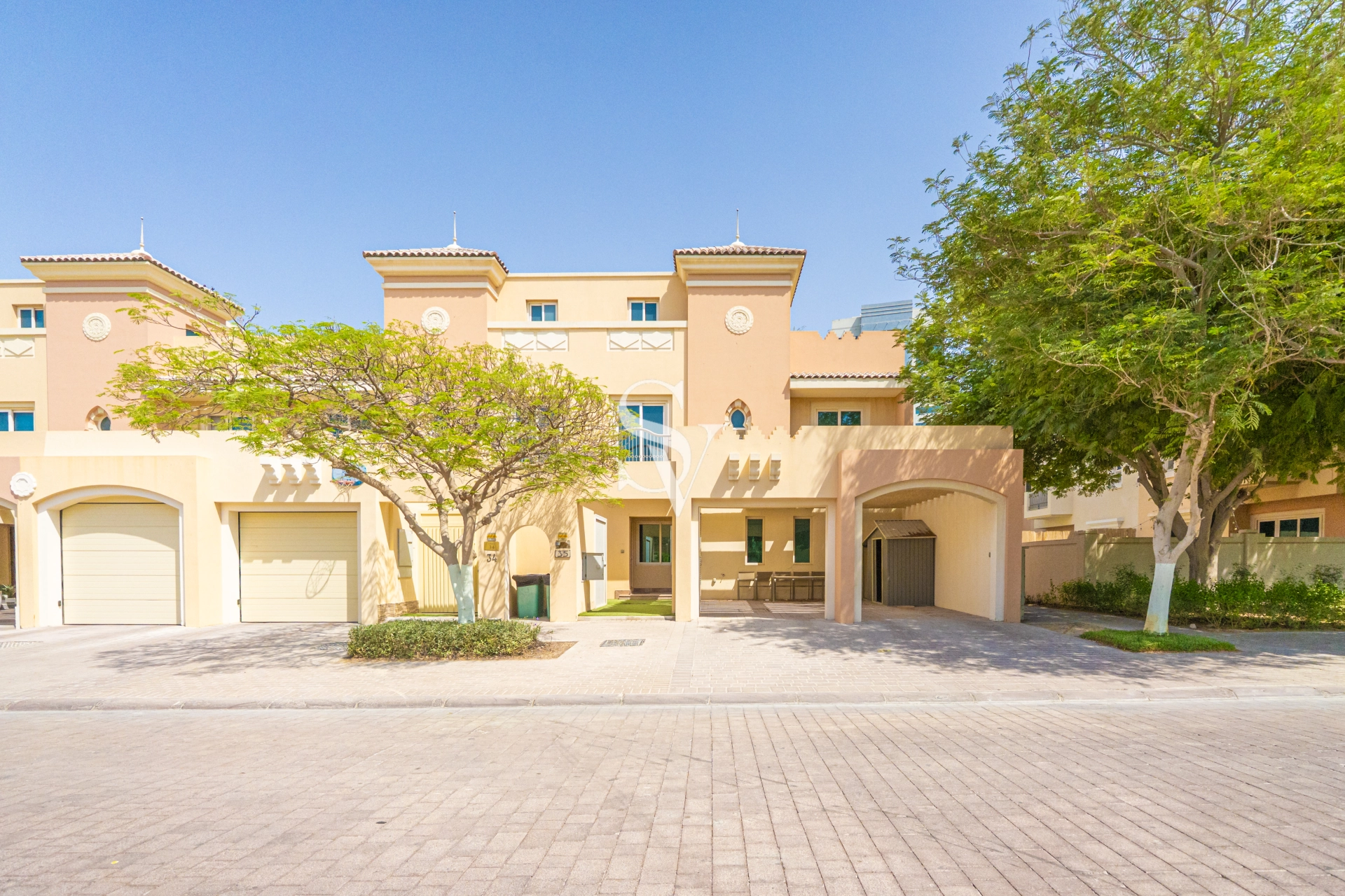 End Unit | Spacious 4BR + Maids | Vacant
