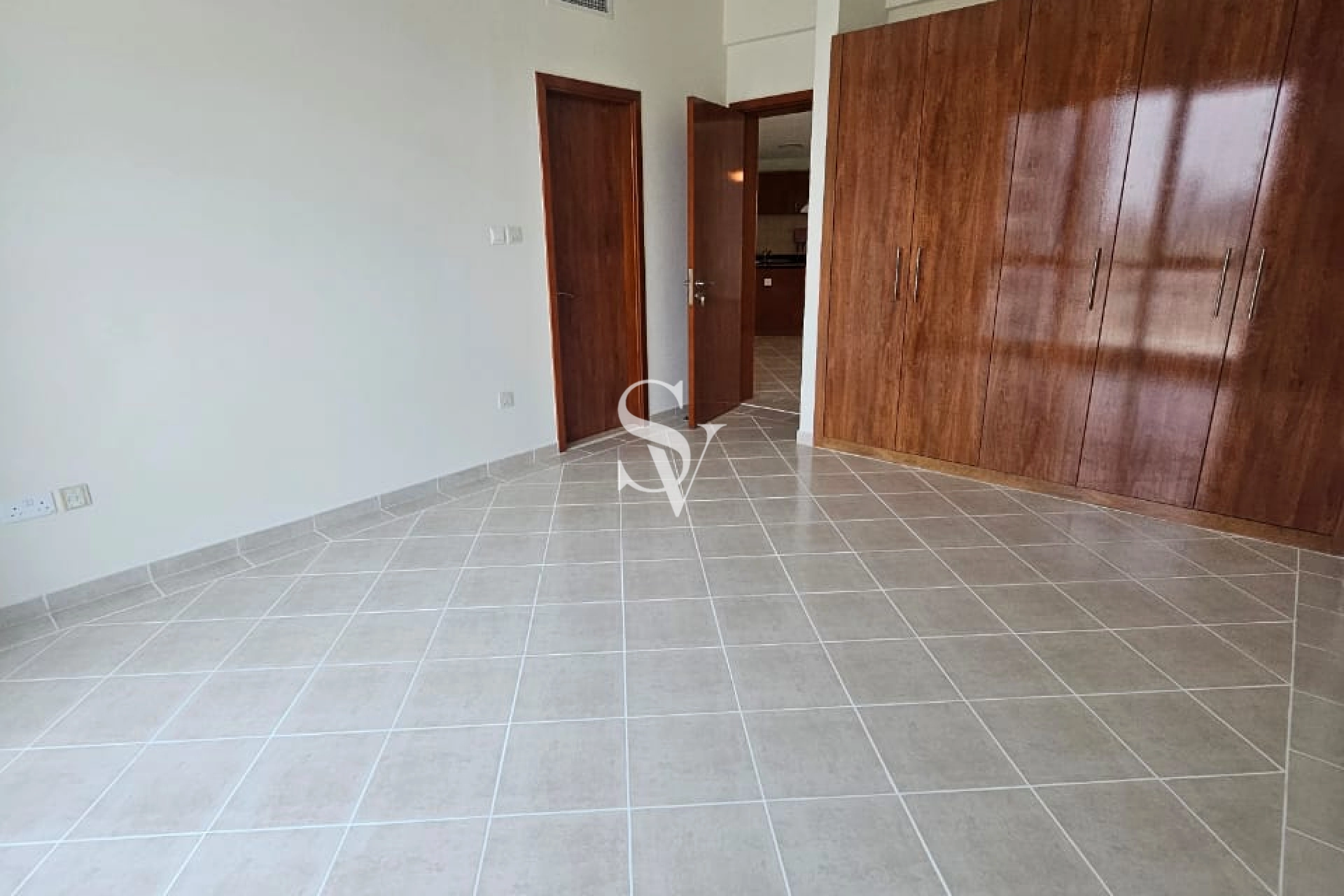 Spacious 2BR in Crescent C | For Rent