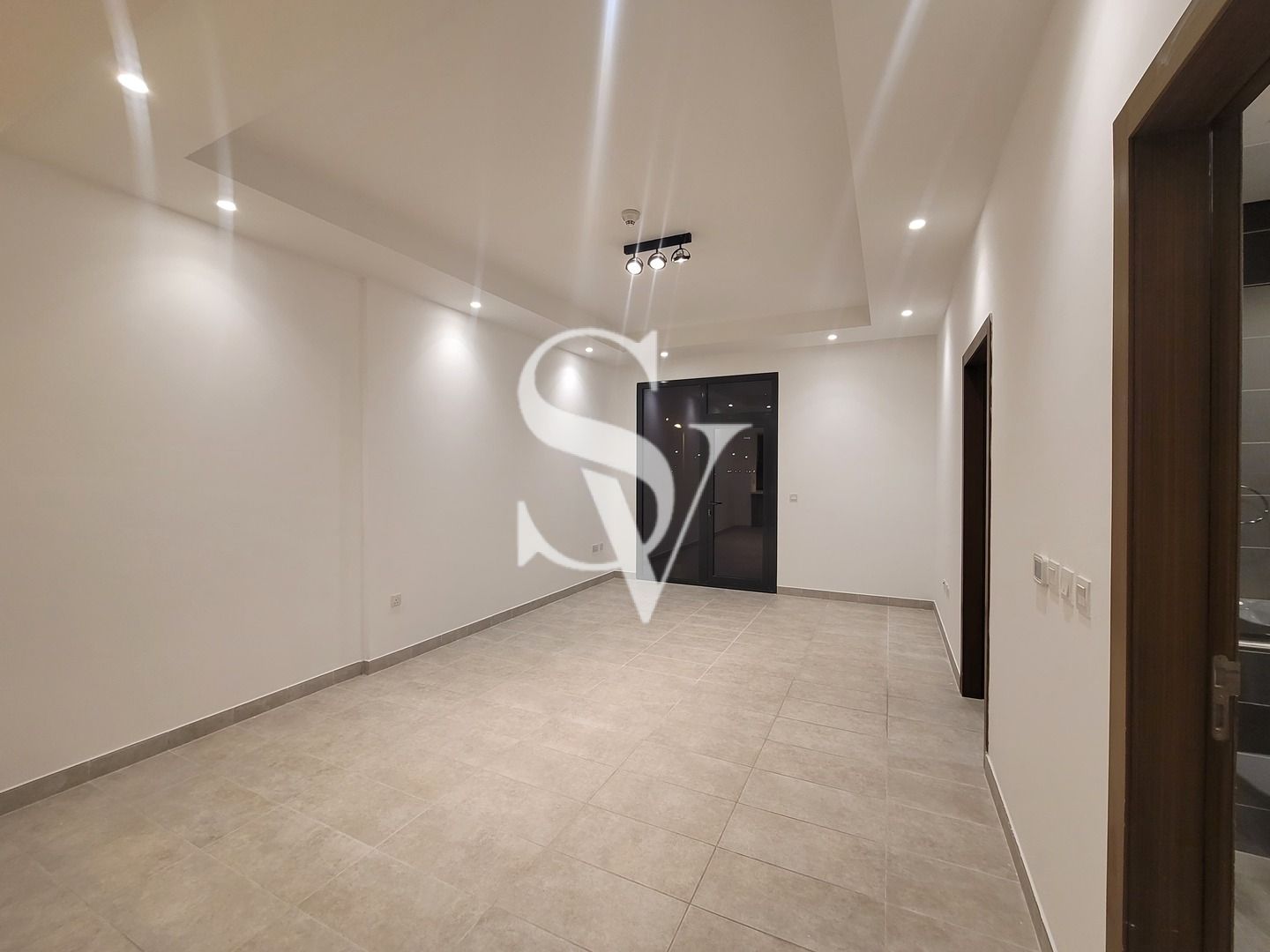White Goods | Maids | Low Floor | Dish washer