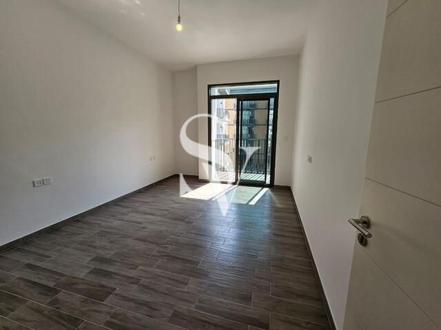 White Goods | Pool View | Low Floor | Near Exit