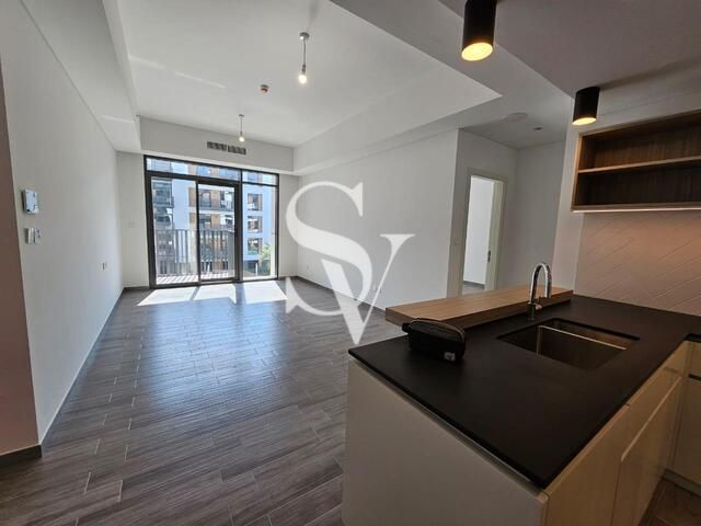 White Goods | Pool View | Low Floor | Near Exit