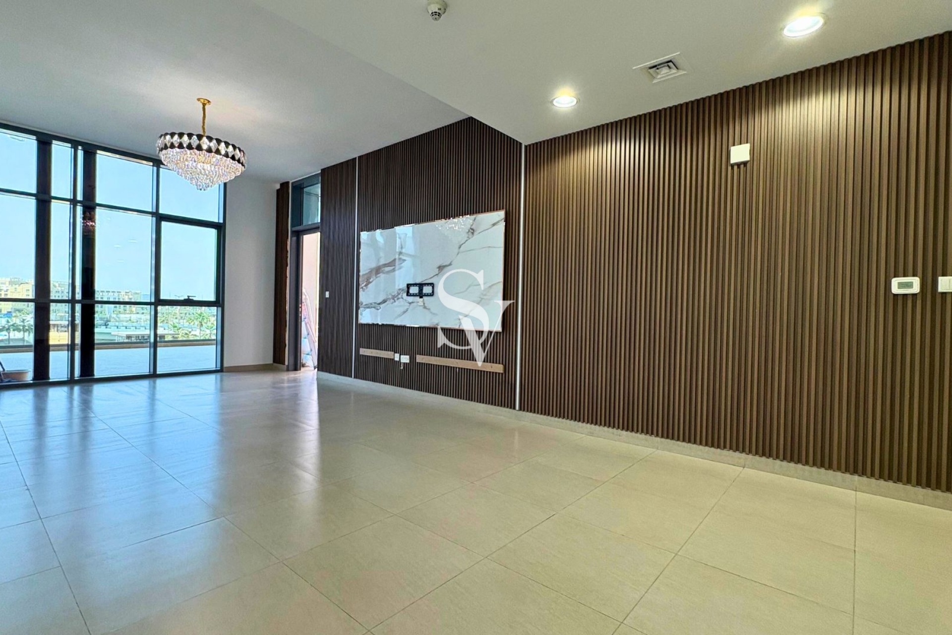 Full Canal View | Huge Space w Terrace | New-like