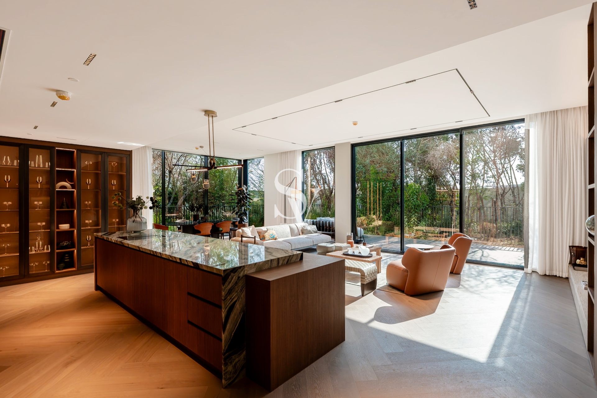 Luxury Living|Huge Layouts|3 BR+Maids+2 Parking