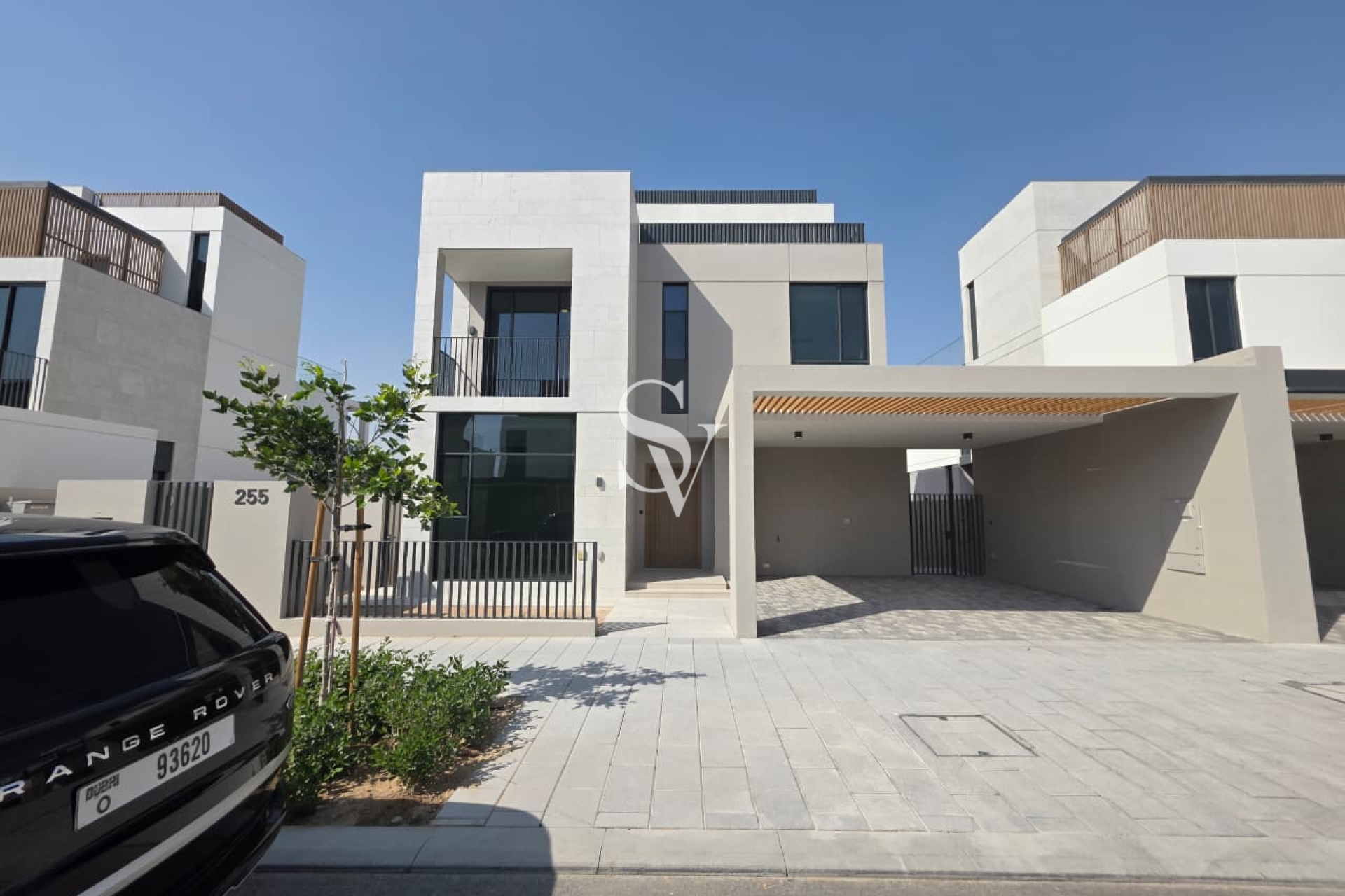 Standalone 4BR Villa- Brand New- Elie Saab Finish