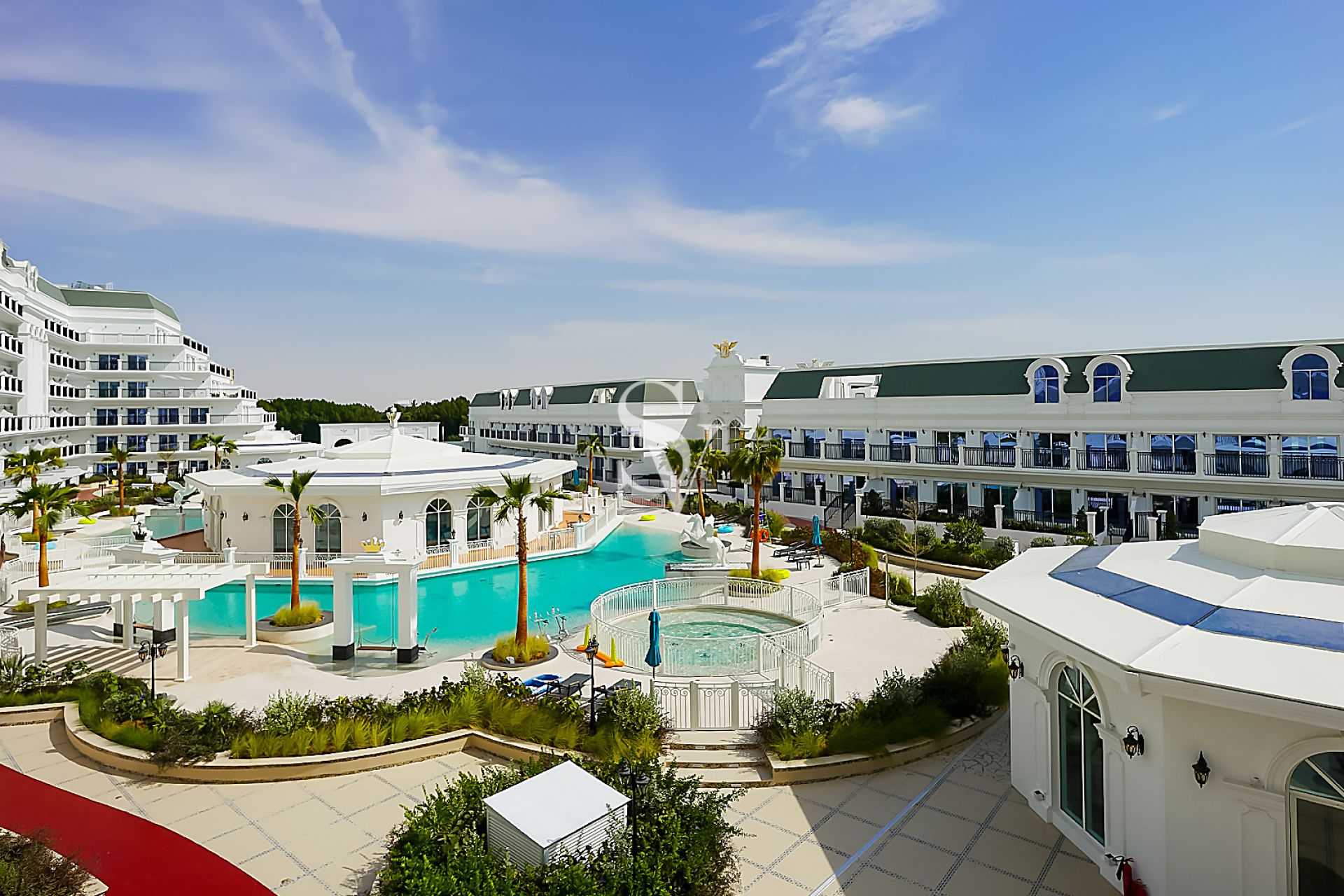 Pool View|Mid Floor|Vacant|Chiller Free|Laundry