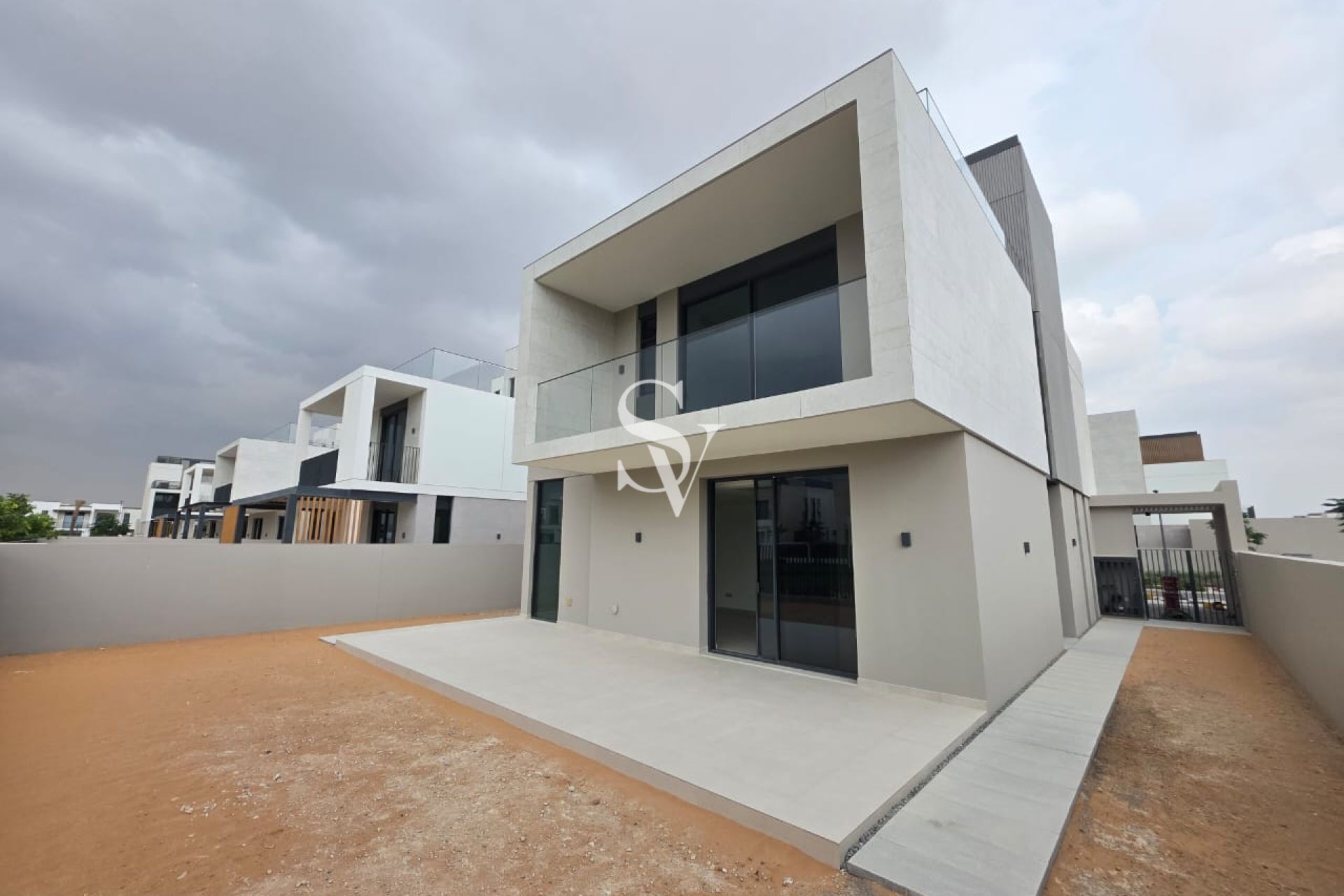 Standalone 4BR Villa-Brand New-Elie Saab Finish