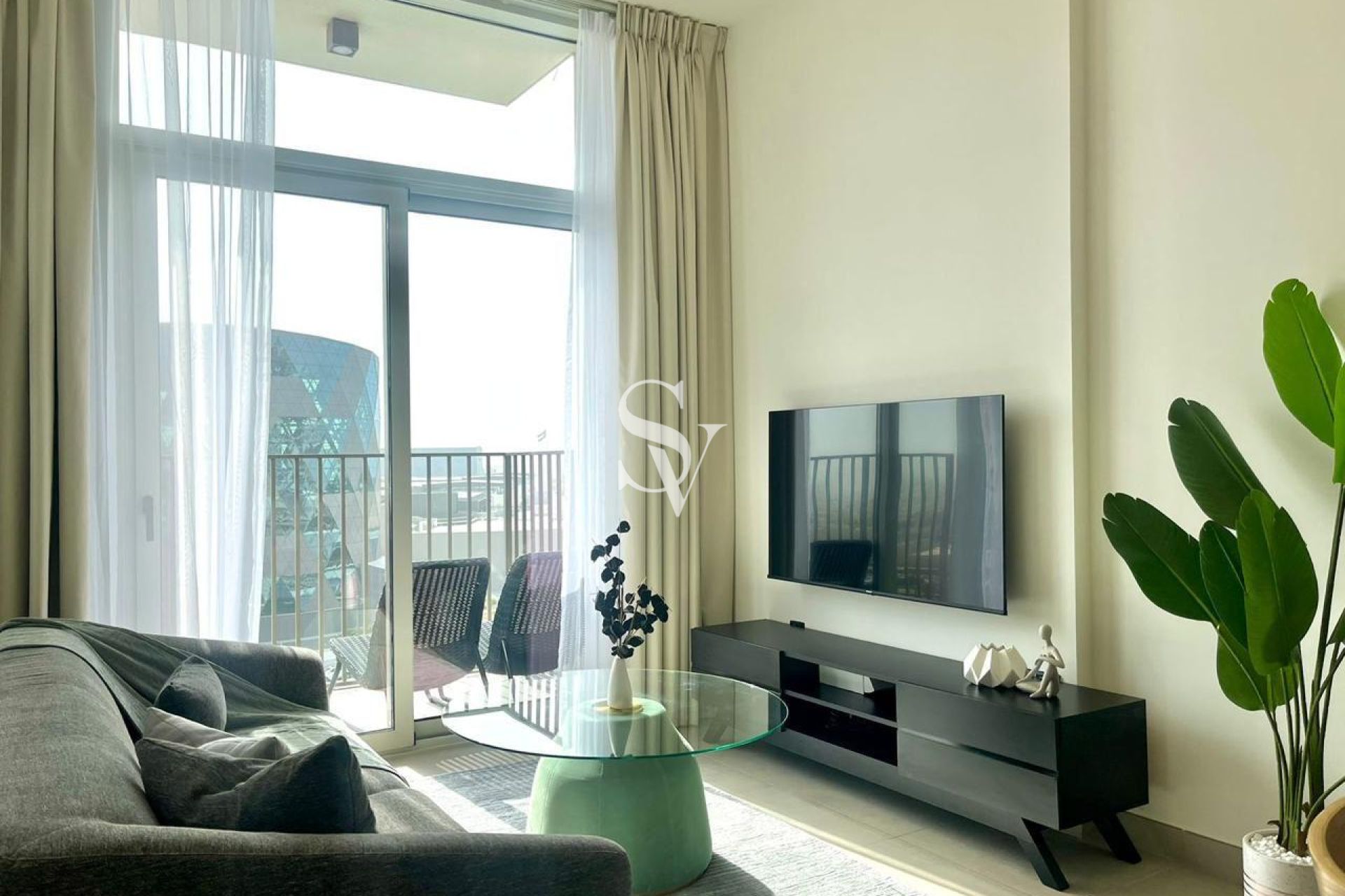 Best Priced | Fully Furnished | Pool and Mall view