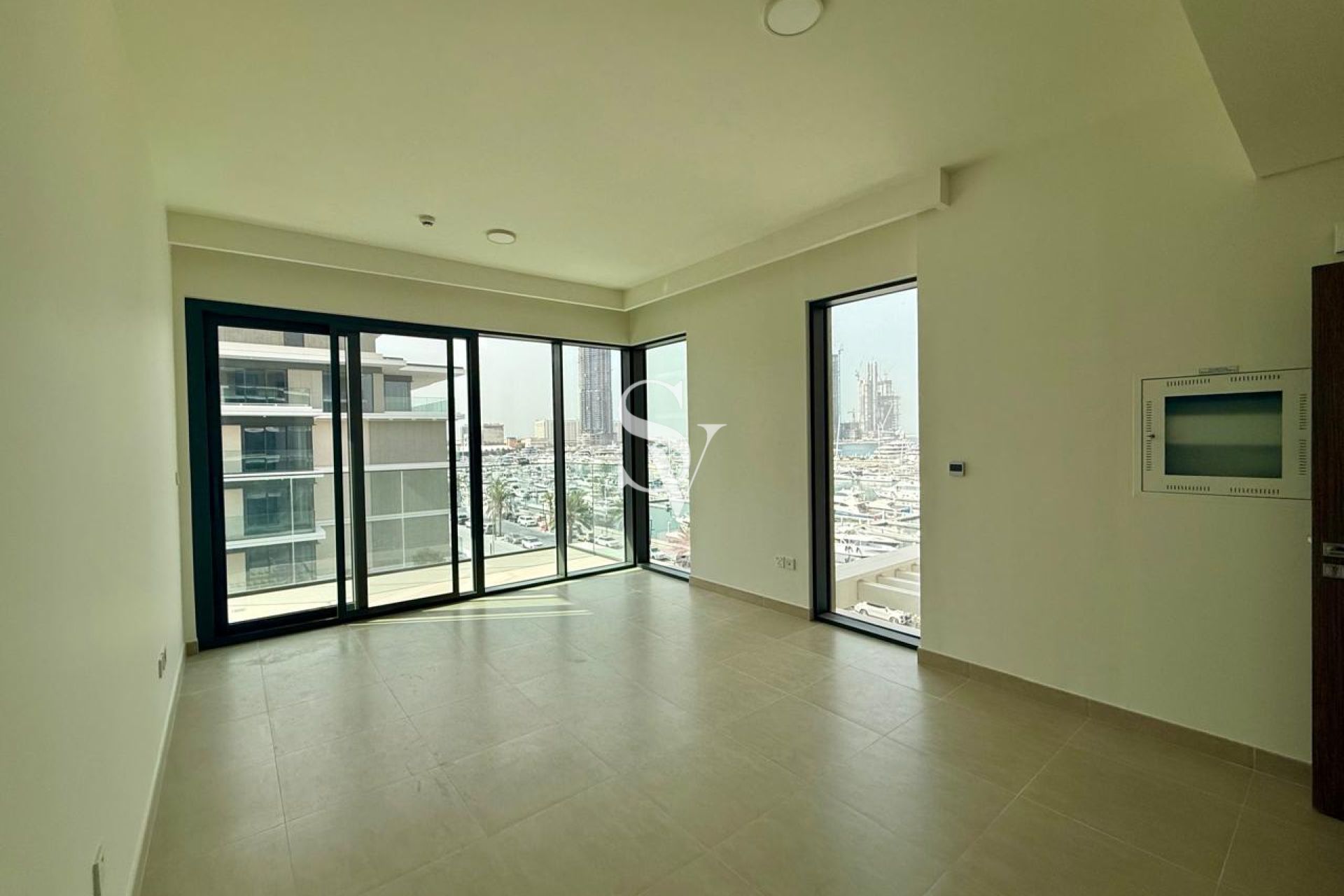 Ready | Low Rise Corner Unit | Marina View | Vastu