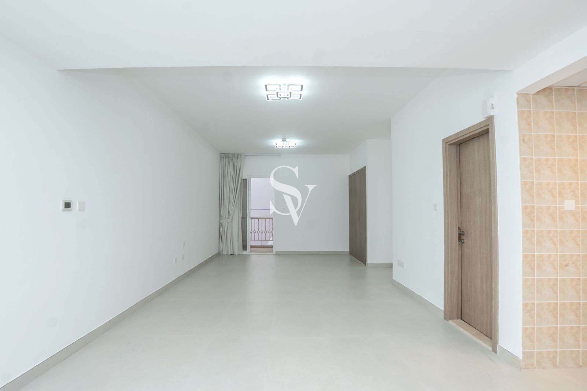 Spacious studio IN JVC| Upgraded