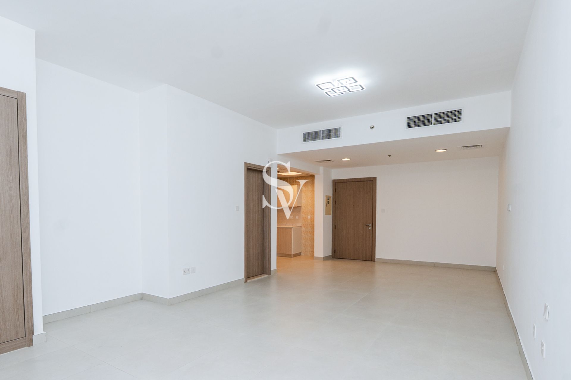 Spacious studio IN JVC| Upgraded