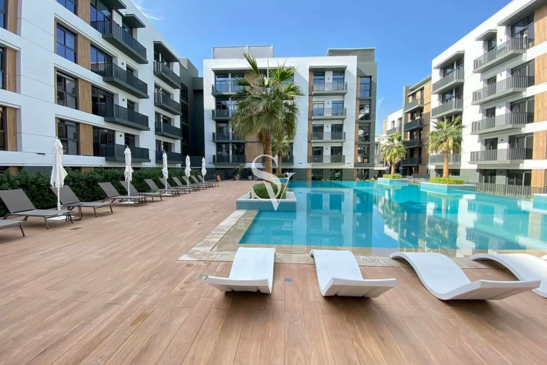 Pool View | Low Floor | White Goods | Spacious