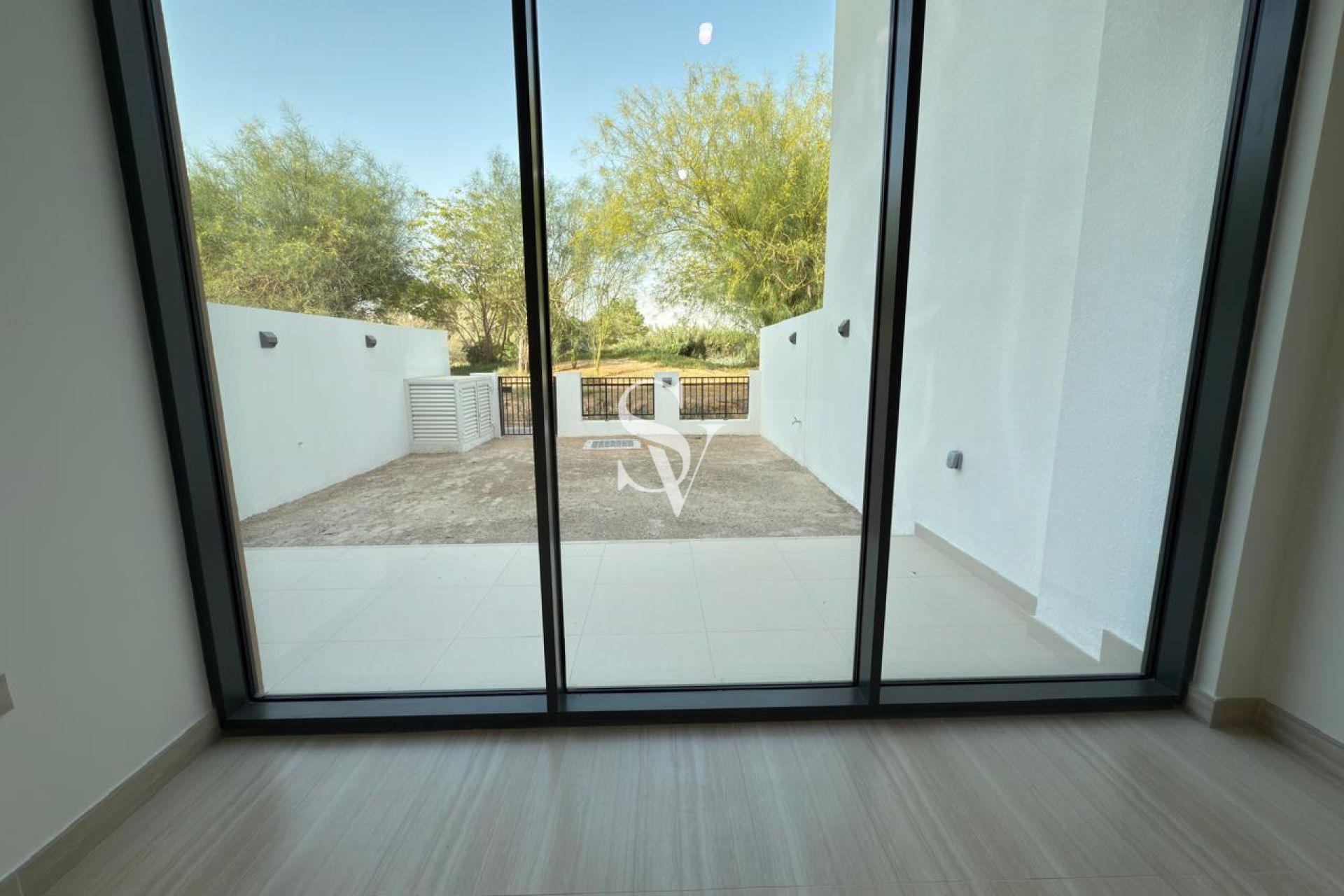 Park View | Middle Unit | Ready to Move