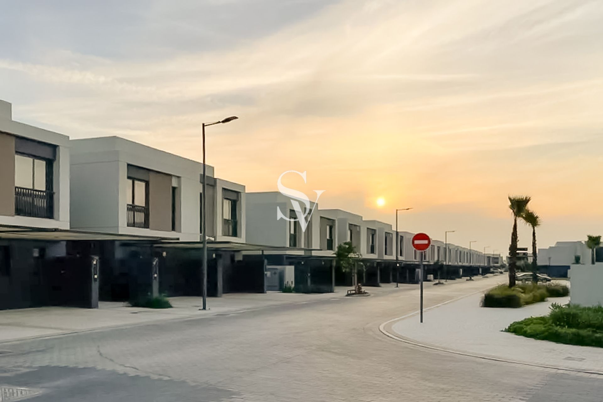 Vacant in April | Closed Kitchen | Genuine Listing