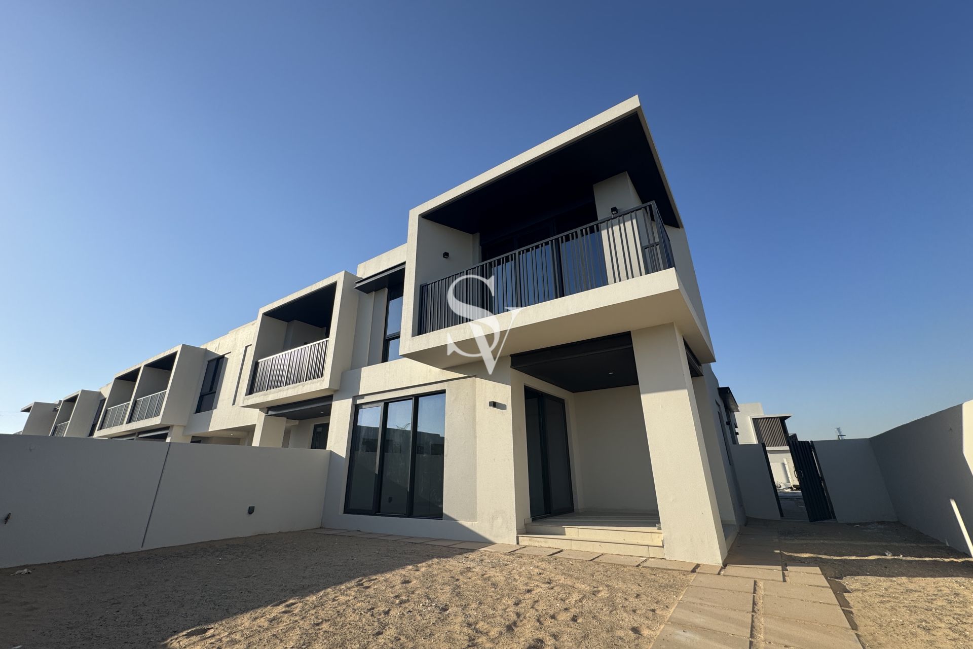 4BR Townhouse | Family Community | Handover Soon