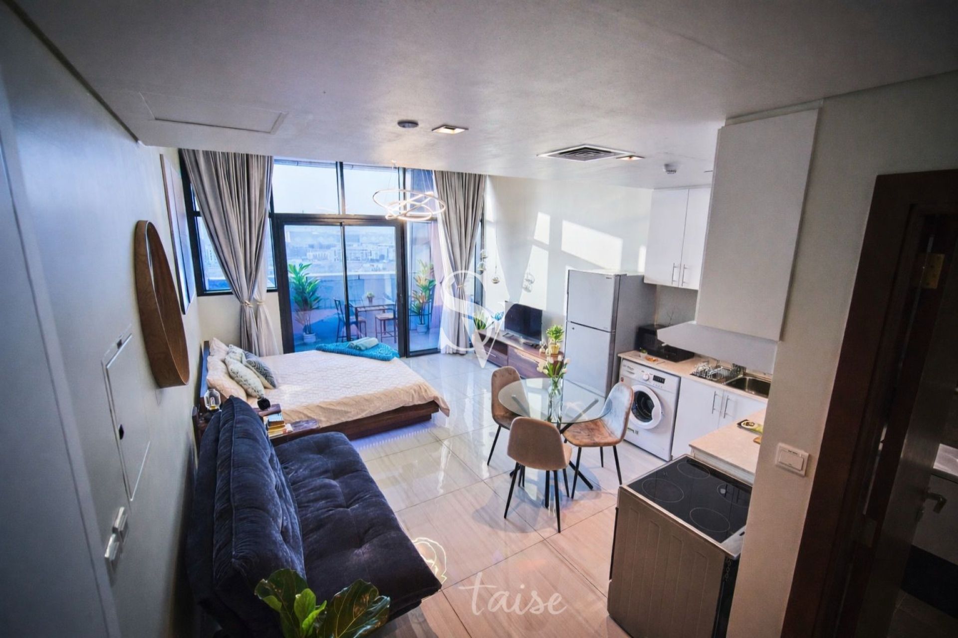 Fully Furnished | Nice Community View | 12 Cheques