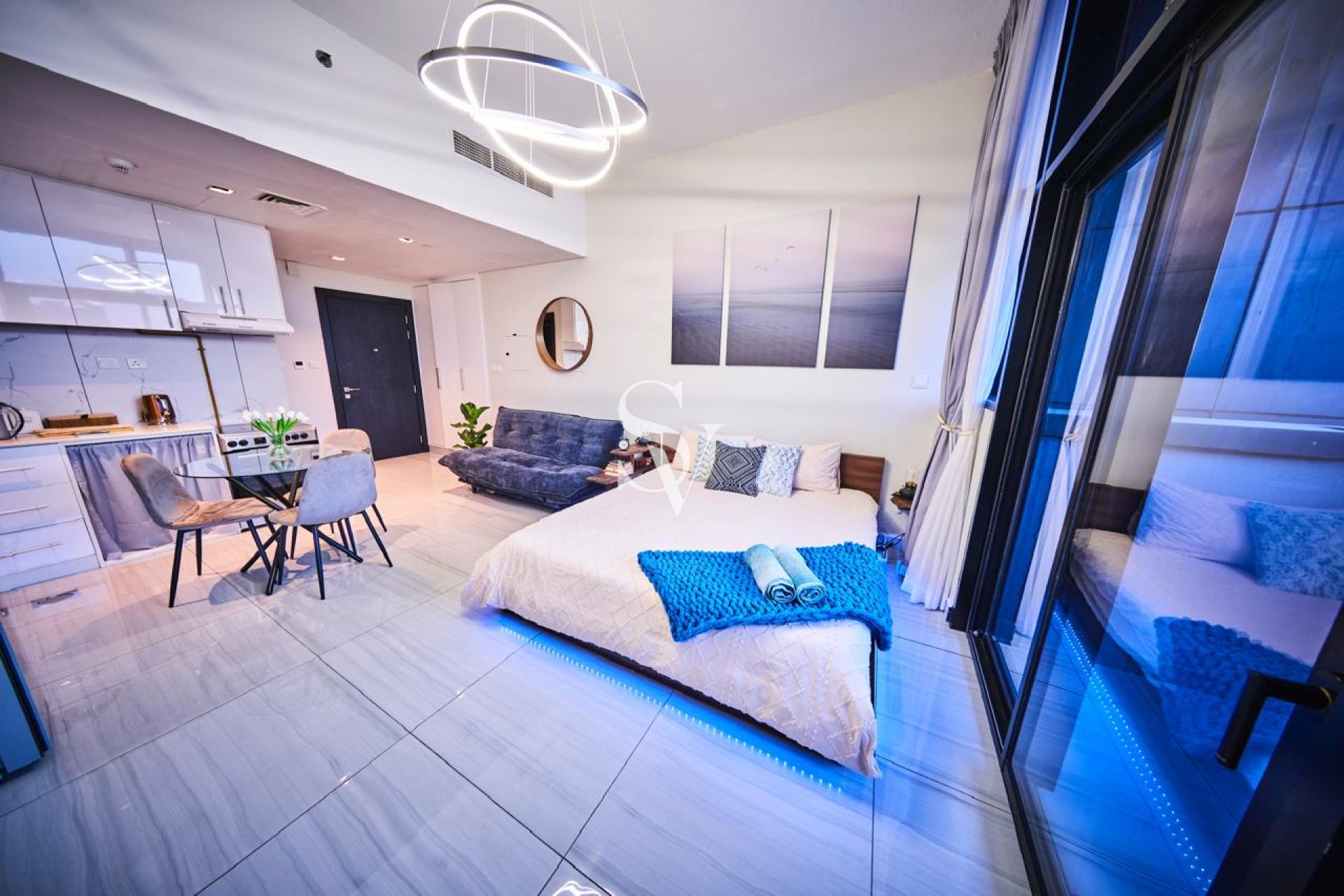 Fully Furnished | Nice Community View | 12 Cheques