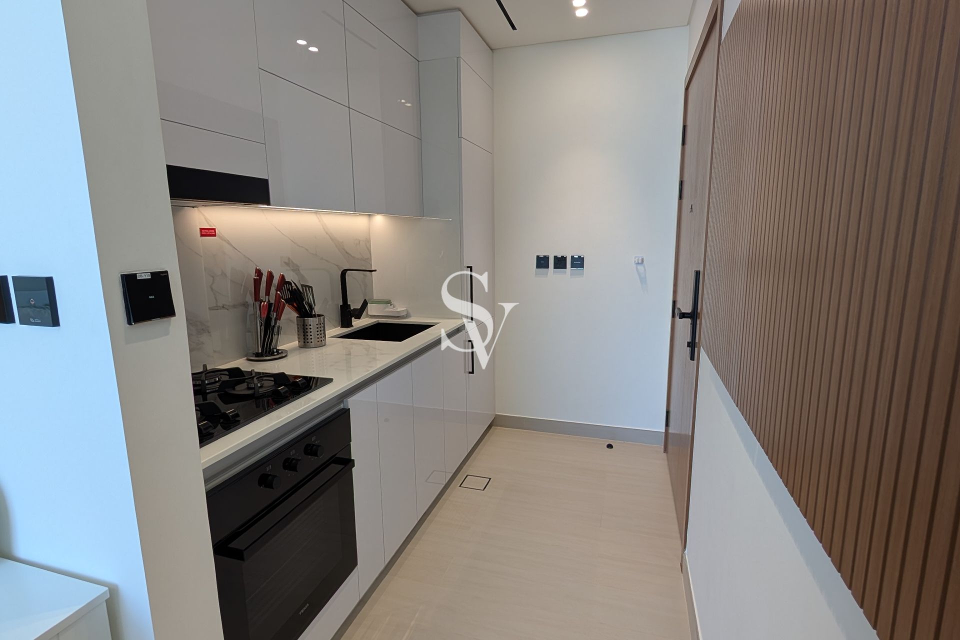 Smart Home | High Floor Community View | Furnished