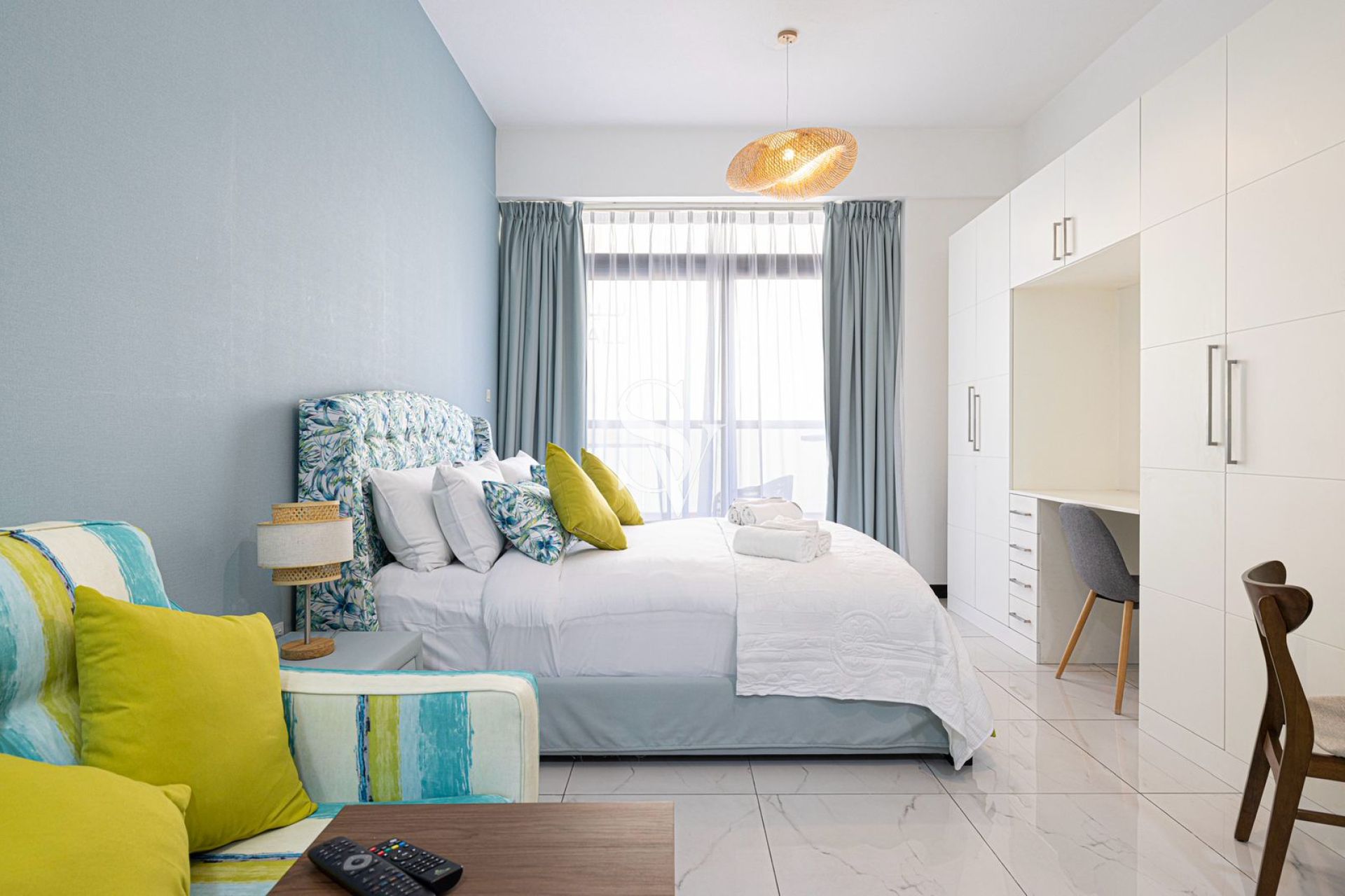 Furnished | Chiller Free | Near Mall | Near Exit