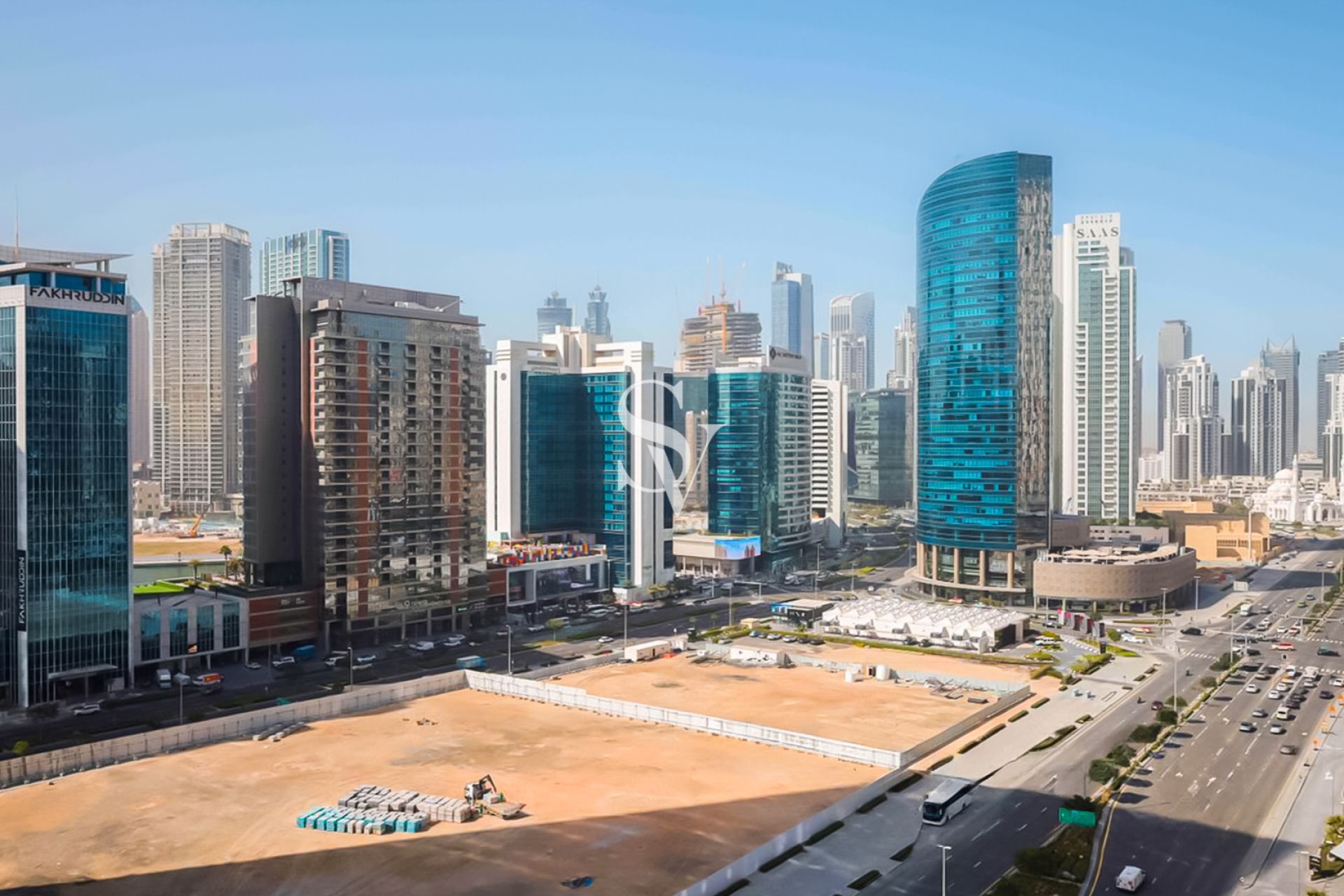 Spacious| Canal View| Slightly Negotiable