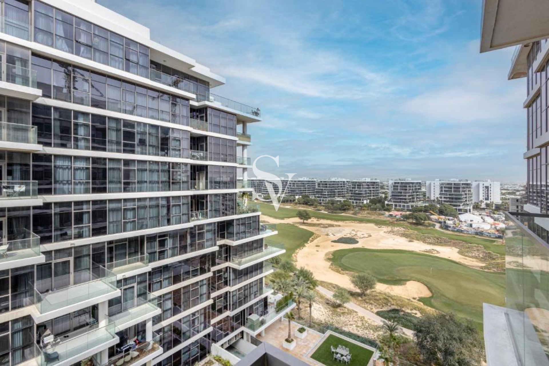 Golf View | Fully Furnished | High Floor | Vacant