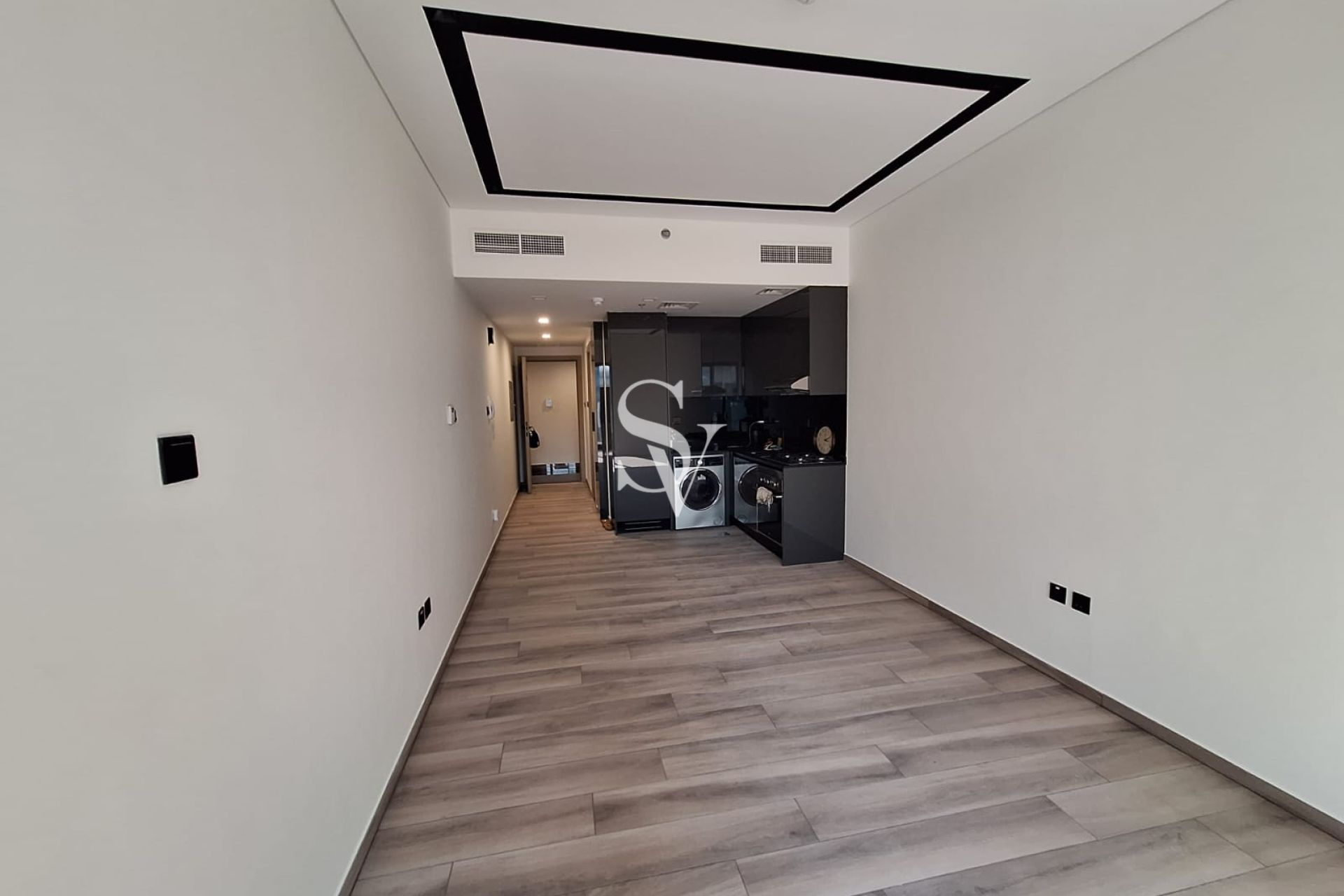 Pool View | Low Floor | White Goods | Near Park