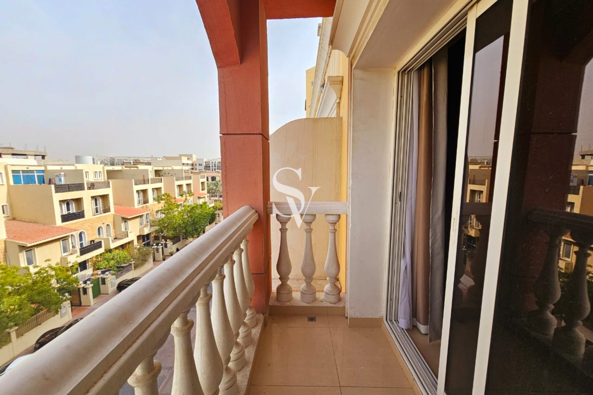 EXCLUSIVE | Furnished | Spacious | Community View