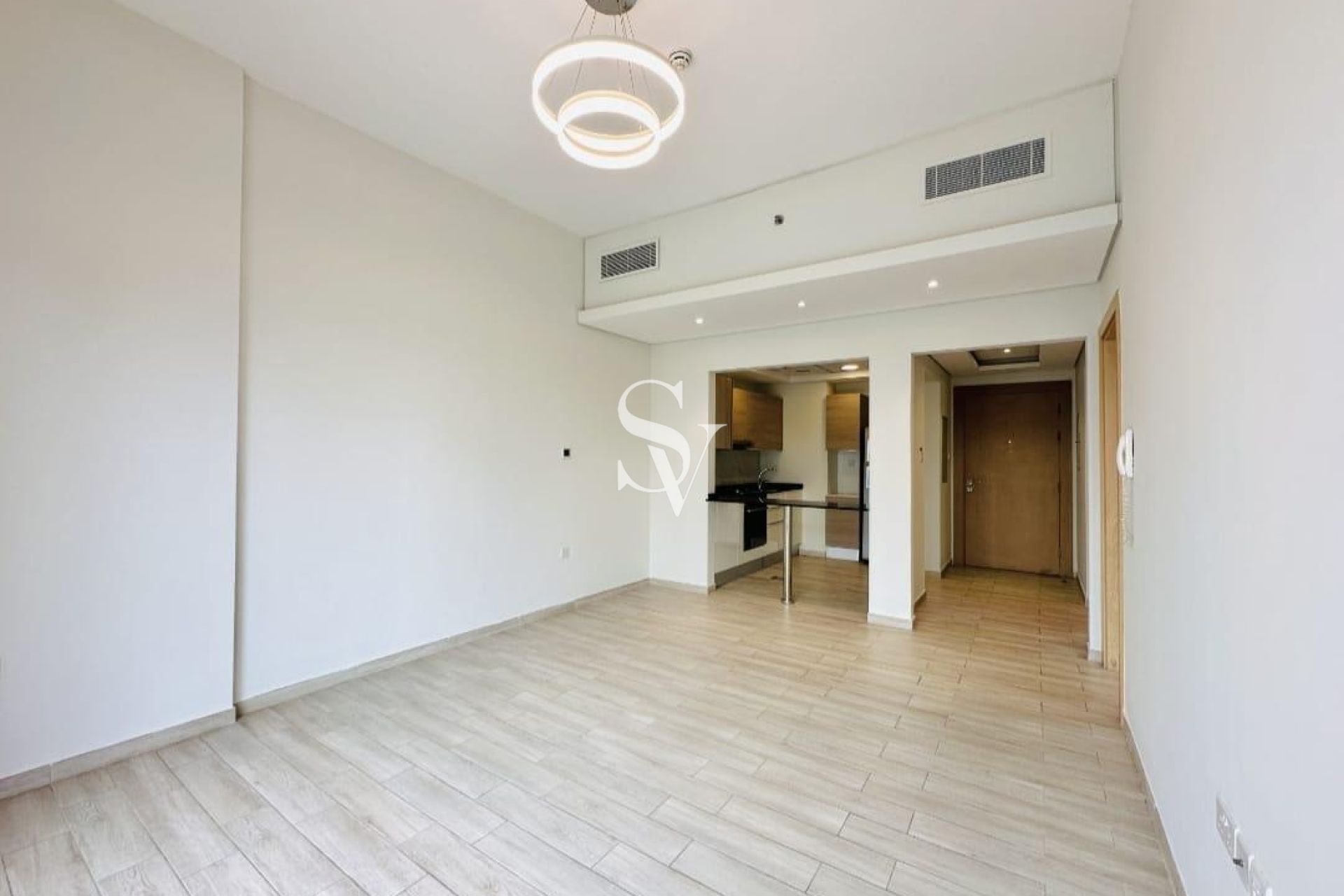 Pool view | White Goods | Low floor | Spacious