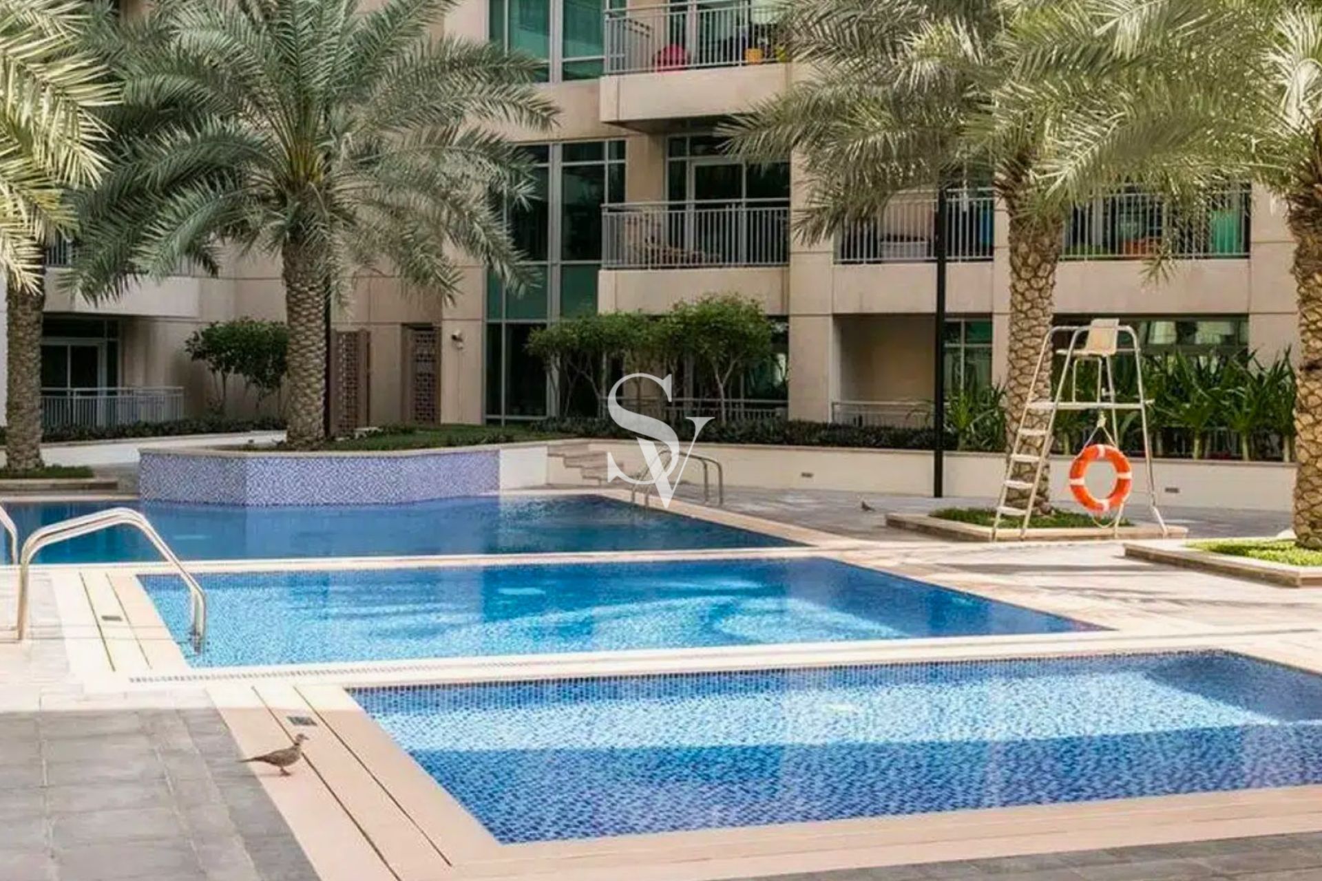 Huge Spacious Layout | Chiller Free | White Goods