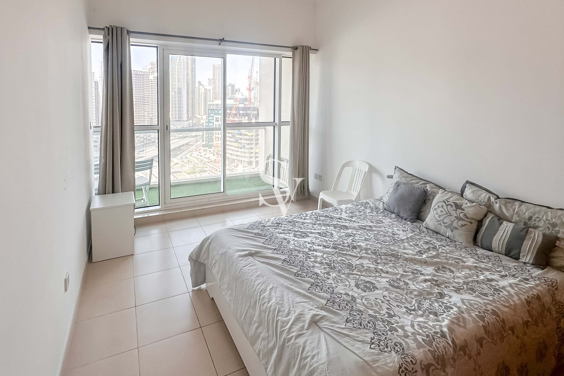 Stunning Canal View | Vacant Now | High Floor