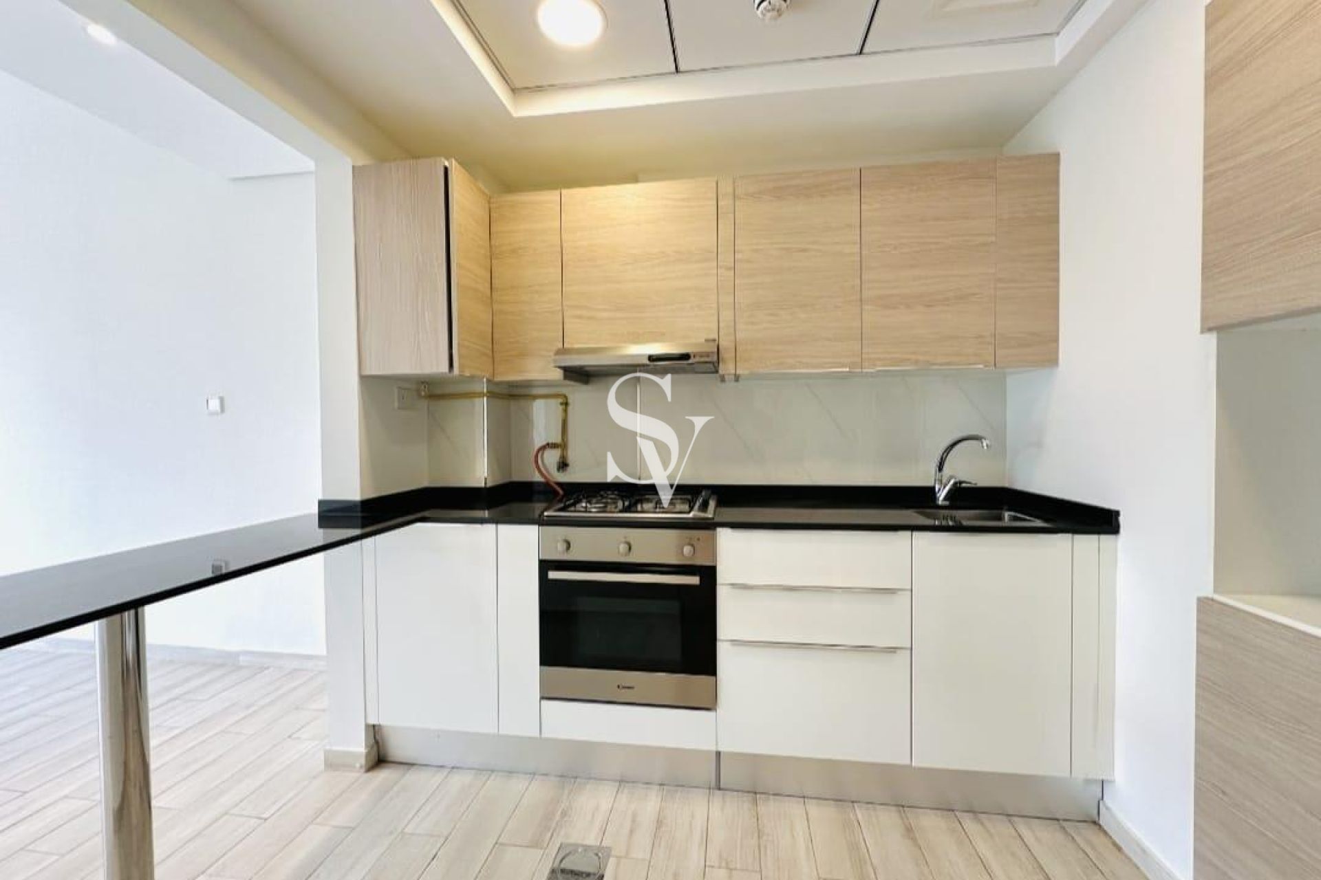 Pool view | White Goods | Low Floor | Spacious