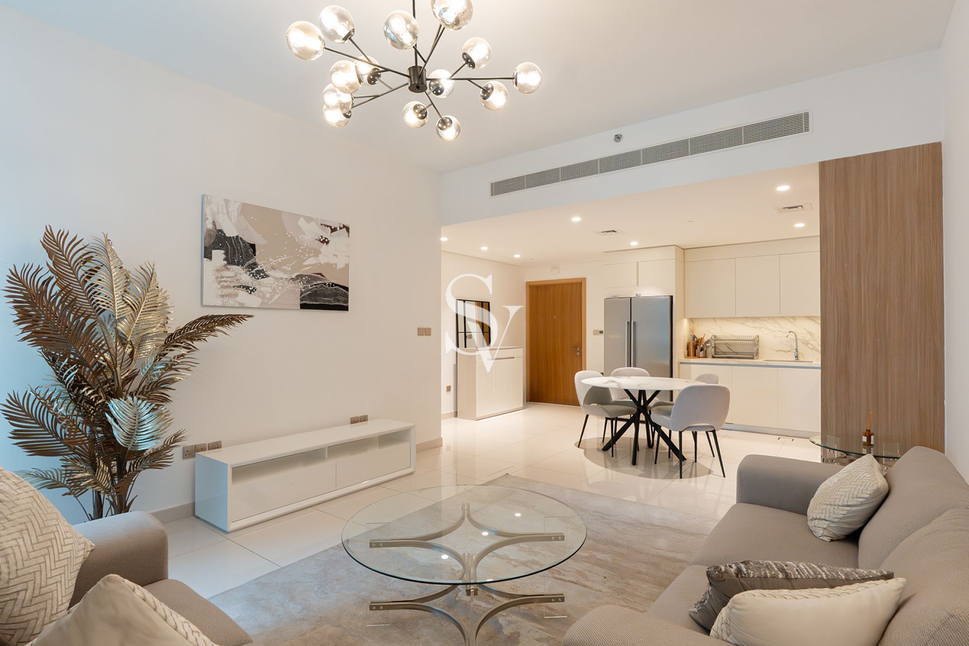 Vacant | Furnished | Palm View | Mid Floor