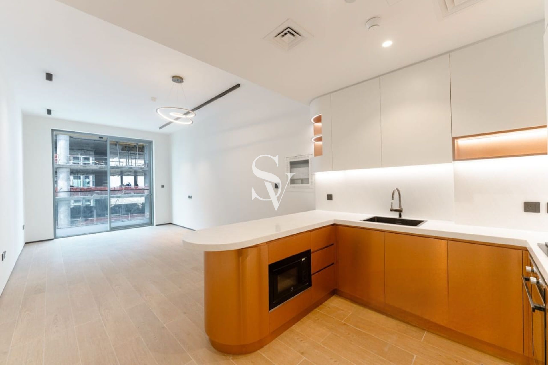 1BR | Brand New | White Goods Included