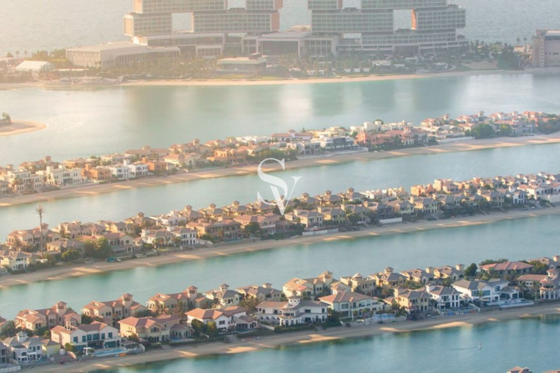 MOST LUXURIOUS - PRIVATE BEACH -ROYAL ATLATIS VIEW