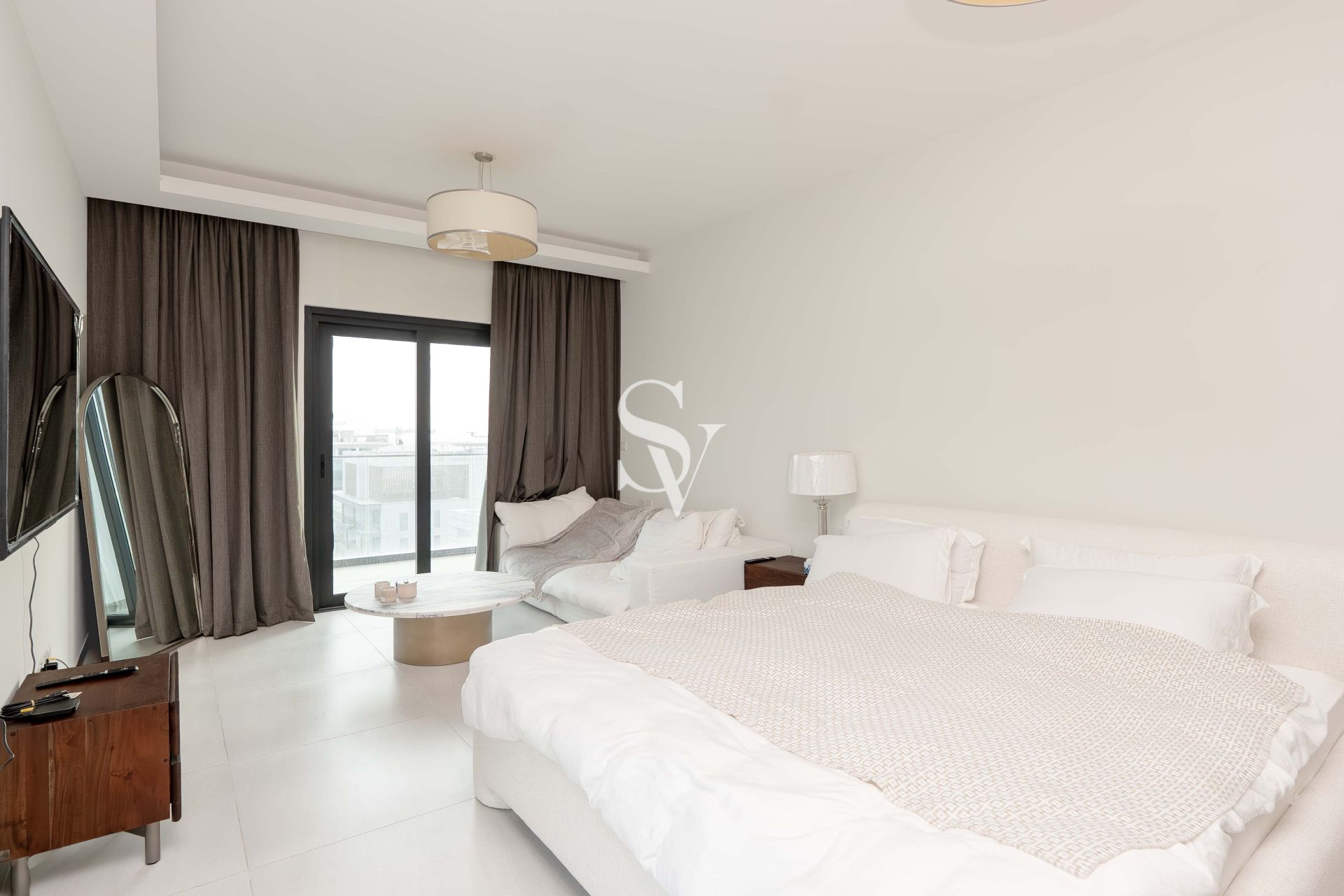 Prime Location | Furnished |Top Floor |Exclusive