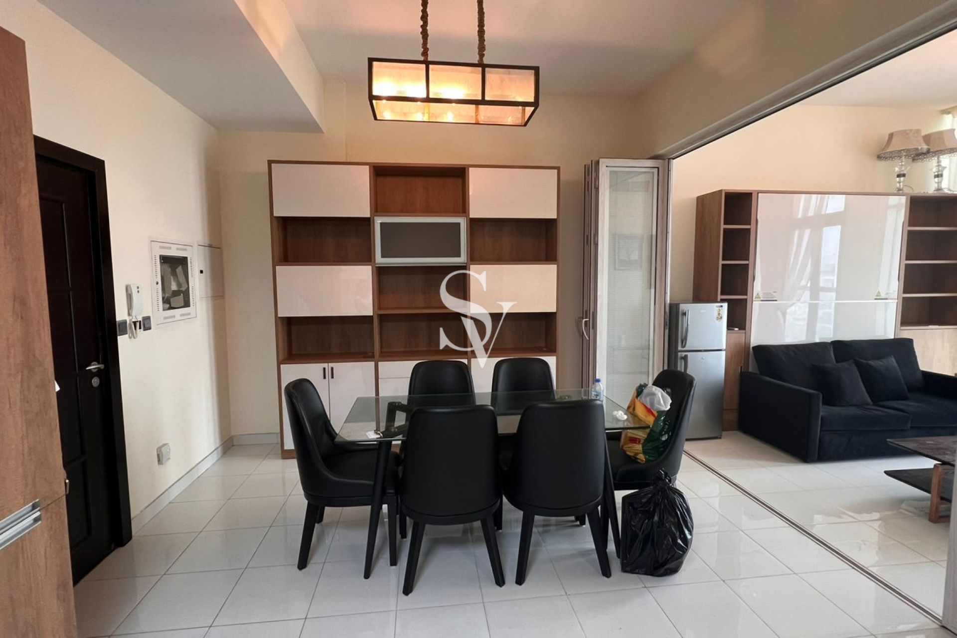 Furnished | Available from 1st May | Near Metro