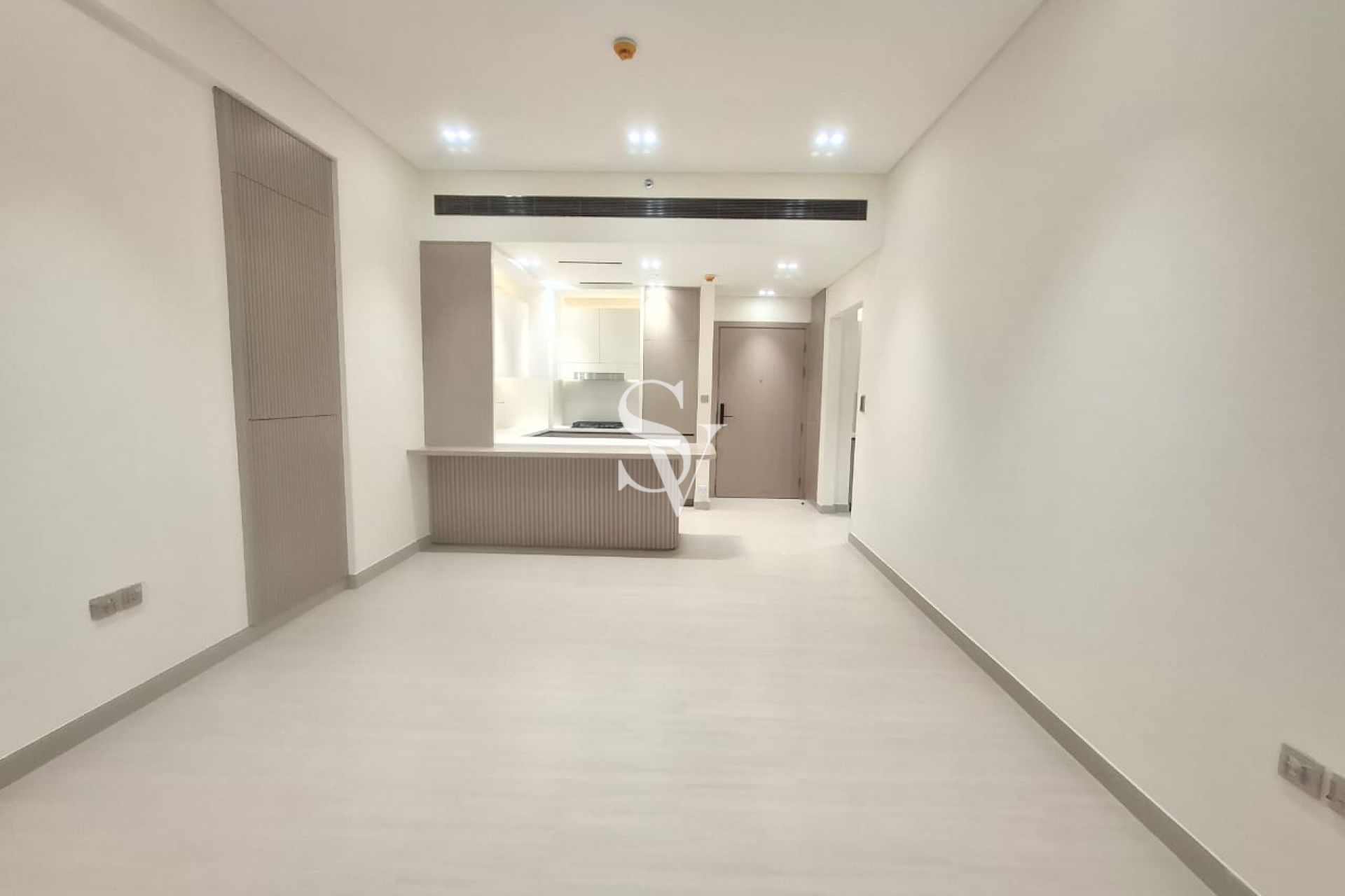 Brand New | White Goods | Near Mall | Near Exit