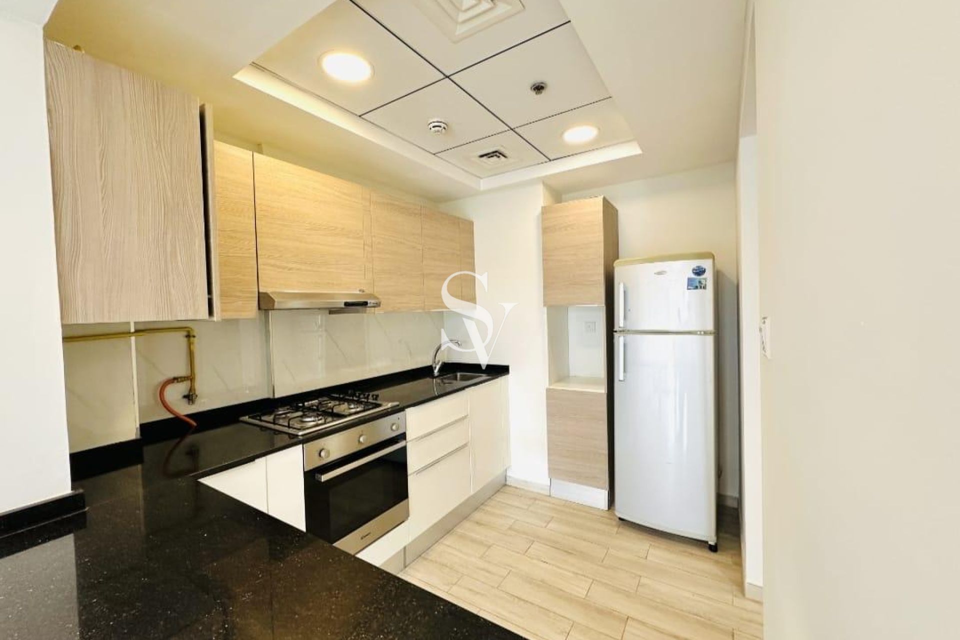 Pool view | White Goods | Low Floor | Spacious