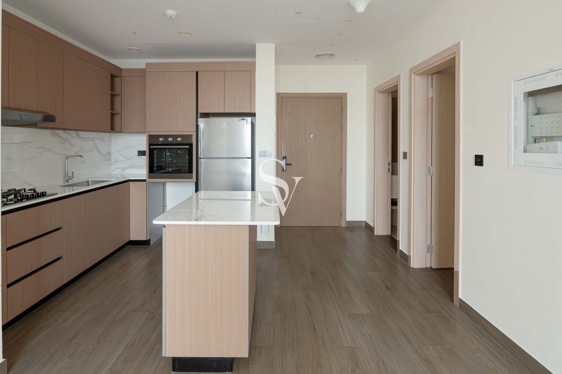 Brand New | White Goods | High floor | Study Room