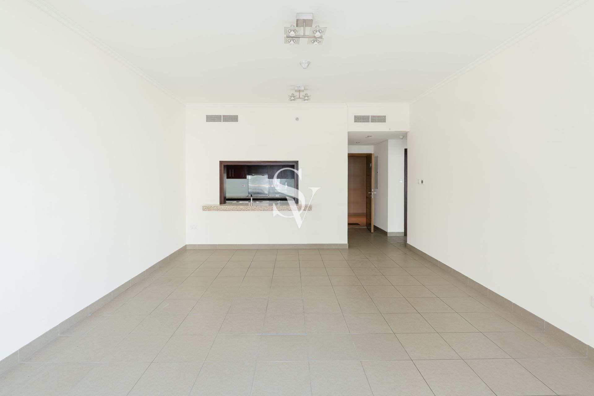 Huge Spacious Layout | Chiller Free | White Goods